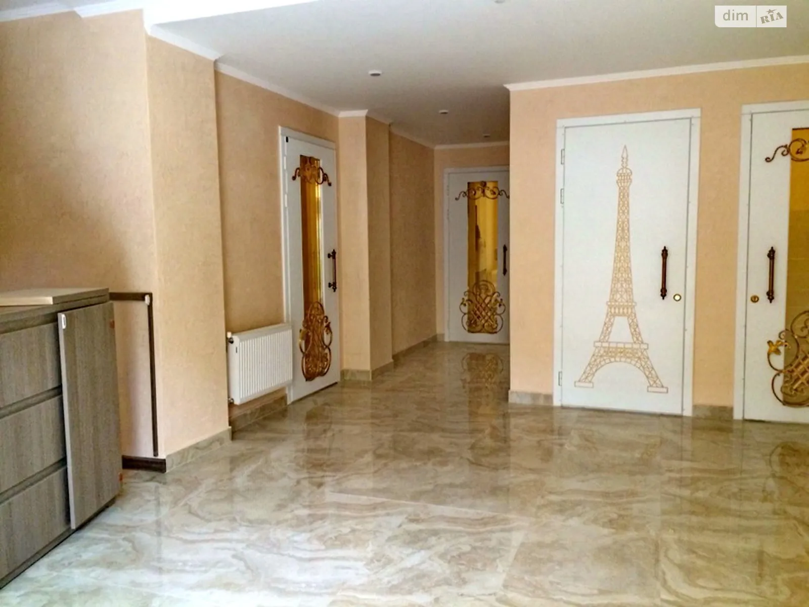 Продается 2-комнатная квартира 132 кв. м в Одессе, пер. Удельный, 6 - фото 1