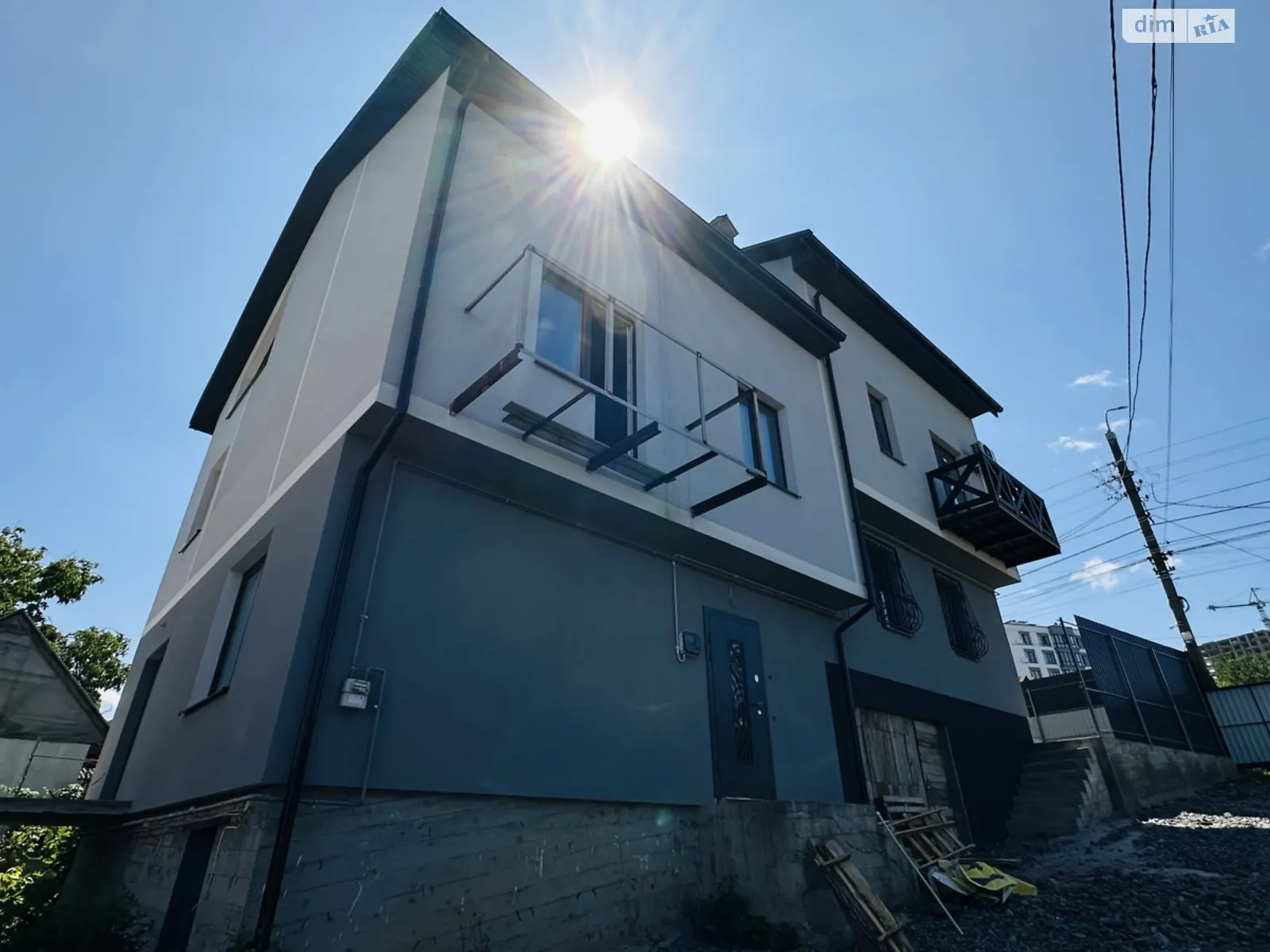 Продается часть дома 143 кв. м с мансардой, цена: 120000 $ - фото 1