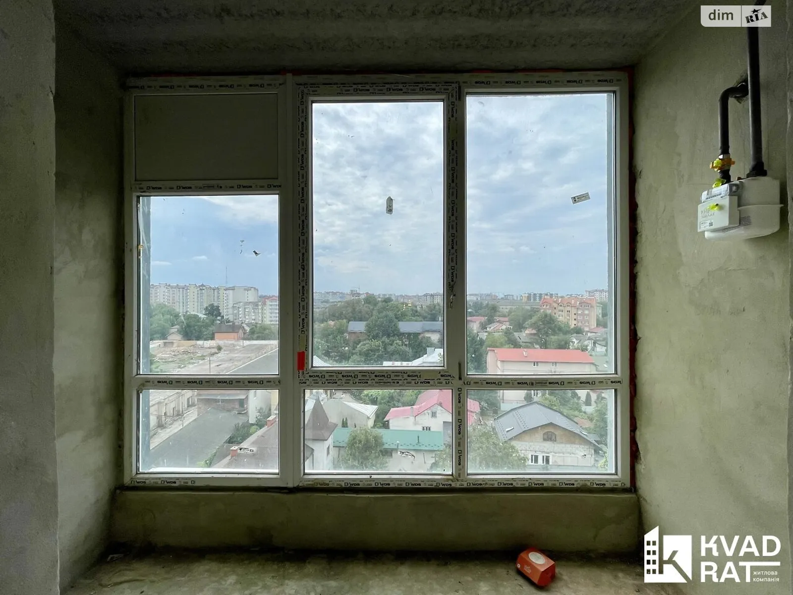 Продается 1-комнатная квартира 45 кв. м в Ивано-Франковске, ул. Княгинин, 44 корпус 7 - фото 1