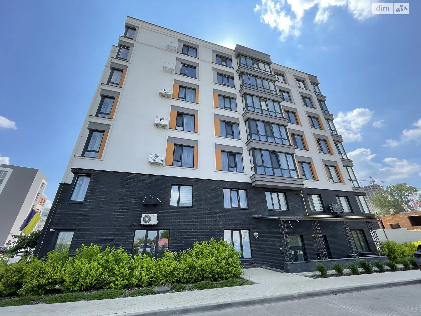 Продается 1-комнатная квартира 46 кв. м в Виннице, ул. Ивана Богуна, 27А - фото 1