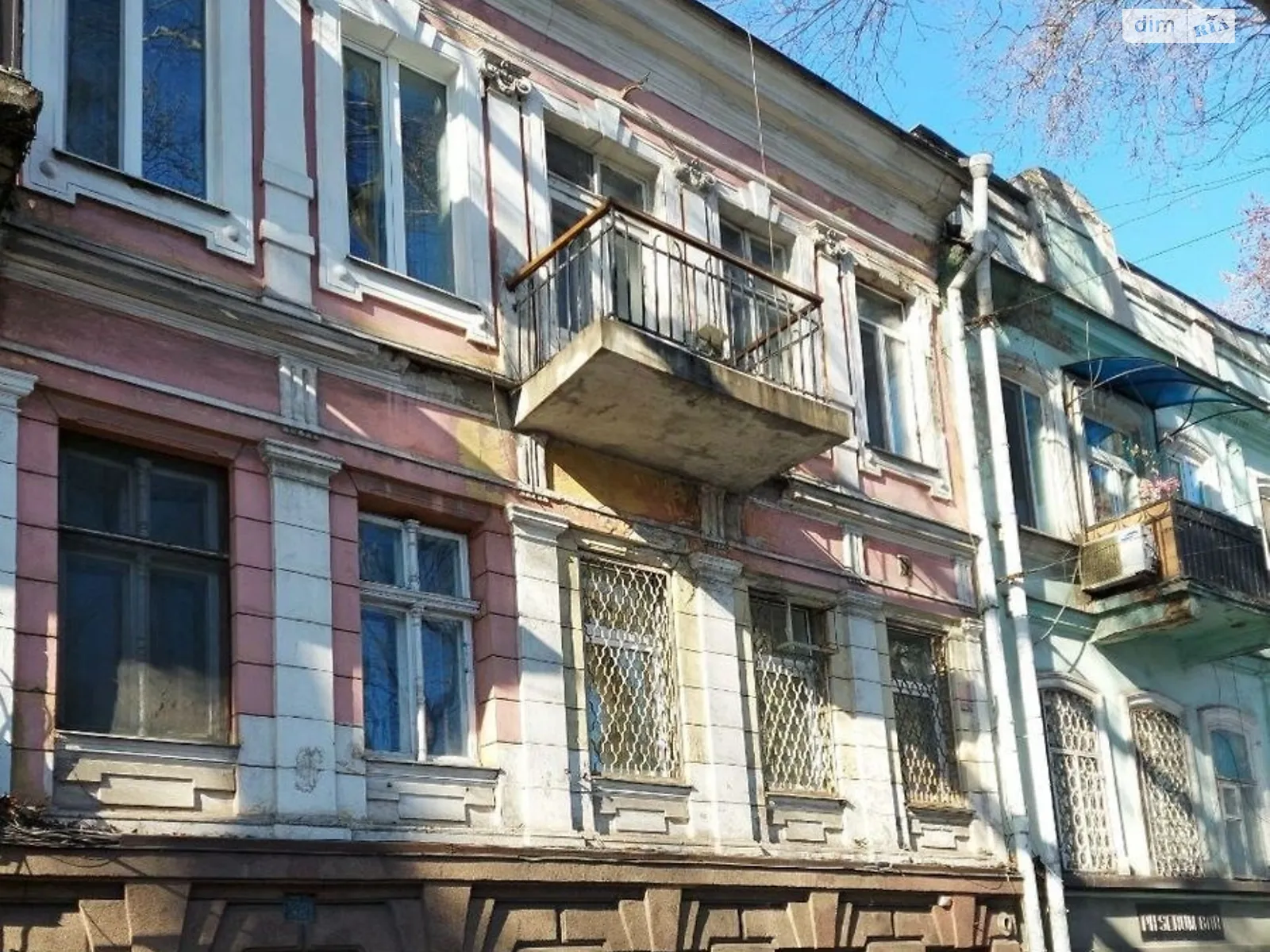 Продается 1-комнатная квартира 61.9 кв. м в Одессе, ул. Италийская(Пушкинская) - фото 1