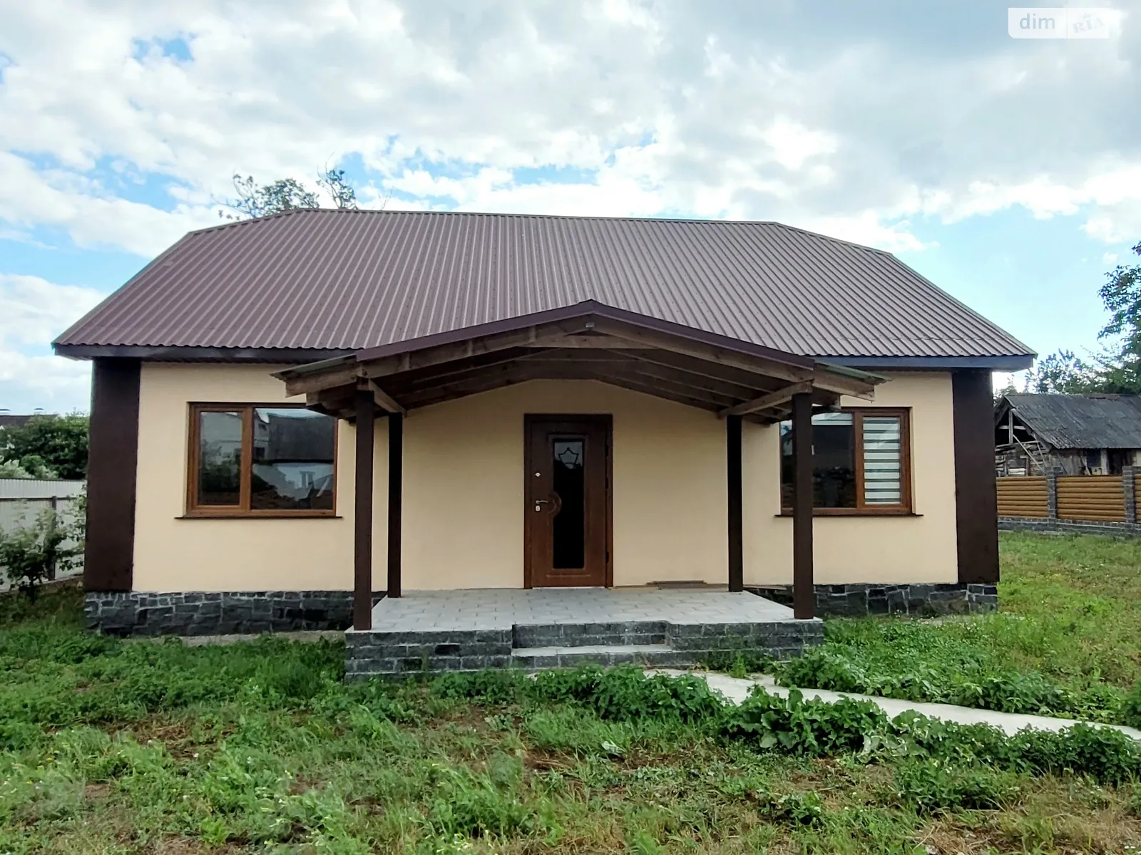 Продается дом на 2 этажа 113 кв. м с мебелью, цена: 120000 $ - фото 1