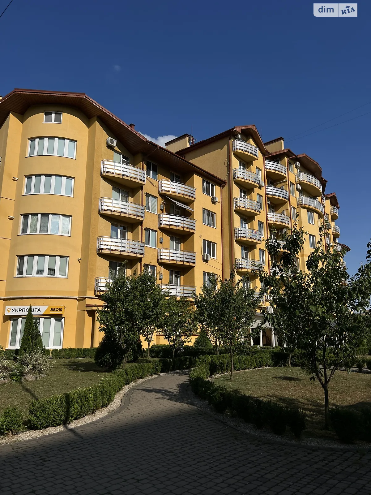 Продается 5-комнатная квартира 121.8 кв. м в Ужгороде, ул. Богомольца, 22 - фото 1