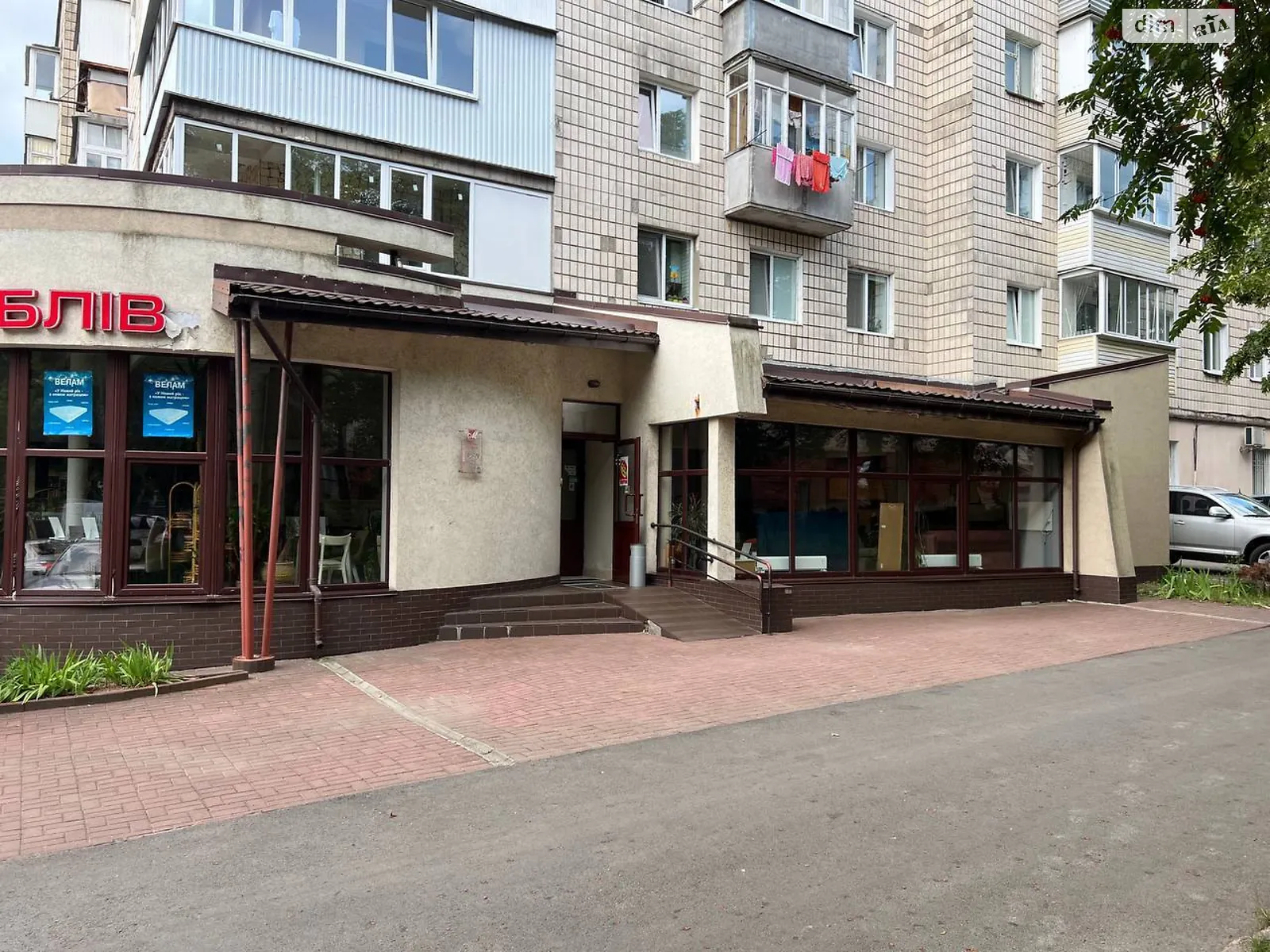 Сдается в аренду помещения свободного назначения 159 кв. м в 5-этажном здании, цена: 55650 грн - фото 1