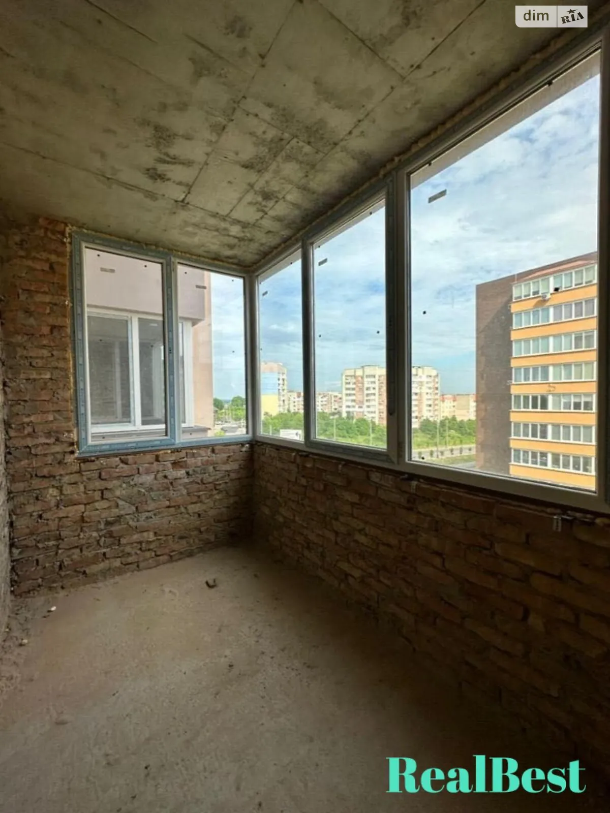 Продается 2-комнатная квартира 80 кв. м в Ровно, цена: 47800 $ - фото 1