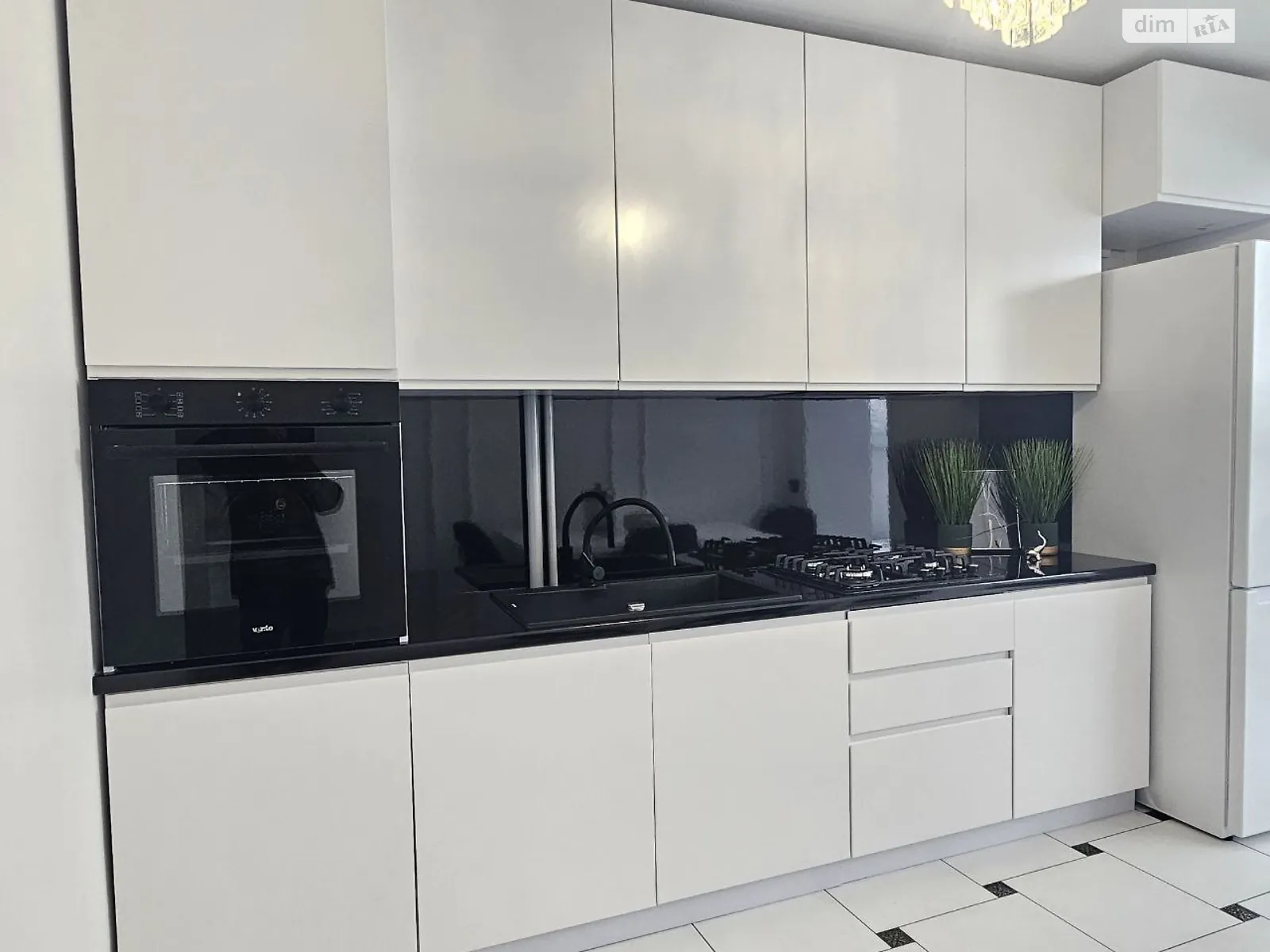 Продається 2-кімнатна квартира 68.3 кв. м у Микитинцях, цена: 78880 $ - фото 1
