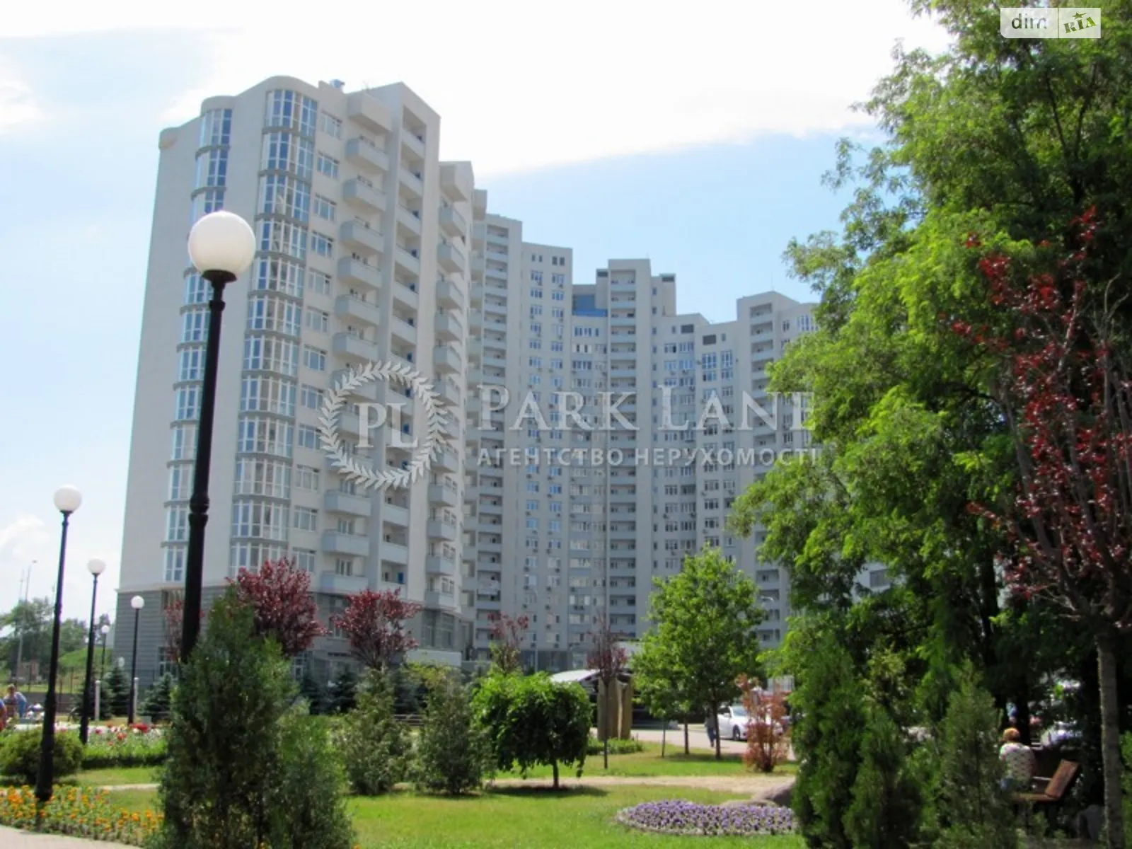 Продается 3-комнатная квартира 226.8 кв. м в Киеве, просп. Владимира Ивасюка, 2Д - фото 1