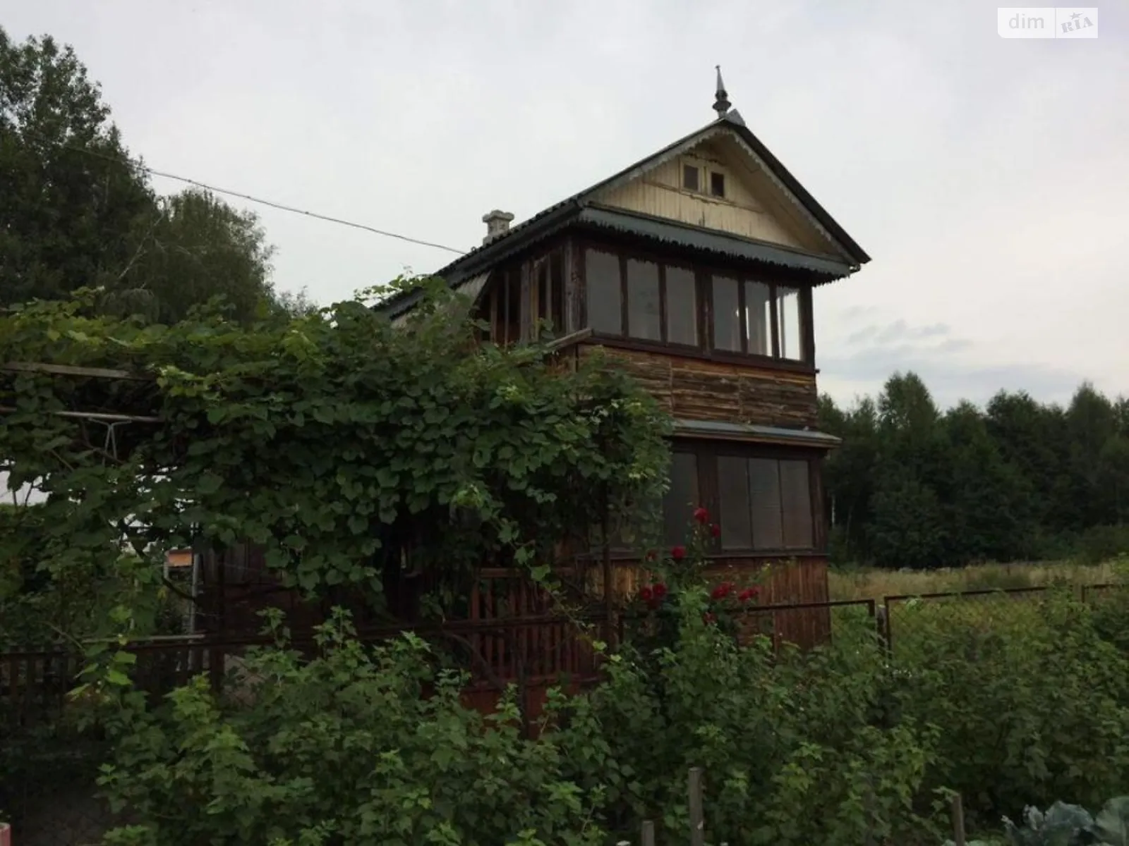 Продается дом на 2 этажа 75 кв. м с садом, цена: 12700 $ - фото 1