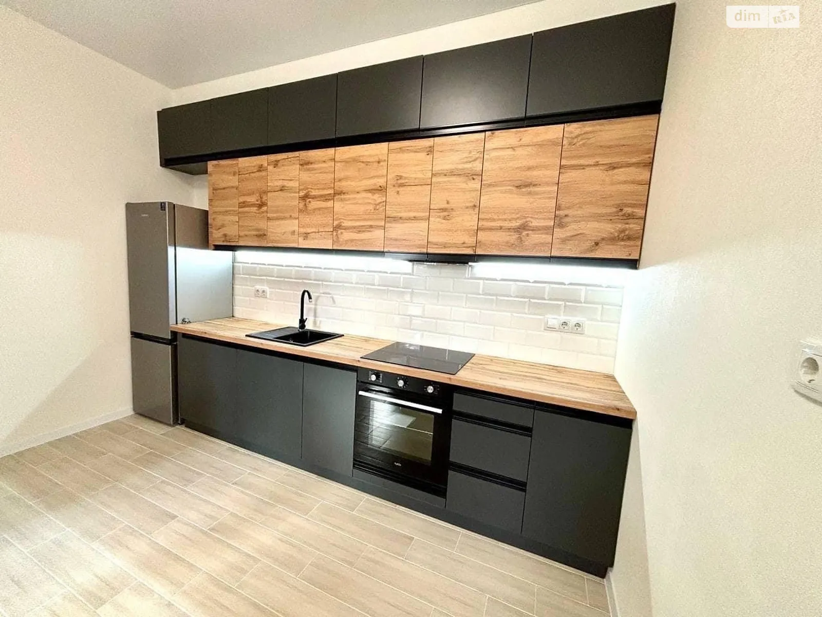 Продается 1-комнатная квартира 34 кв. м в Ирпене, ул. Николая Сингаевского(Новооскольская) - фото 1