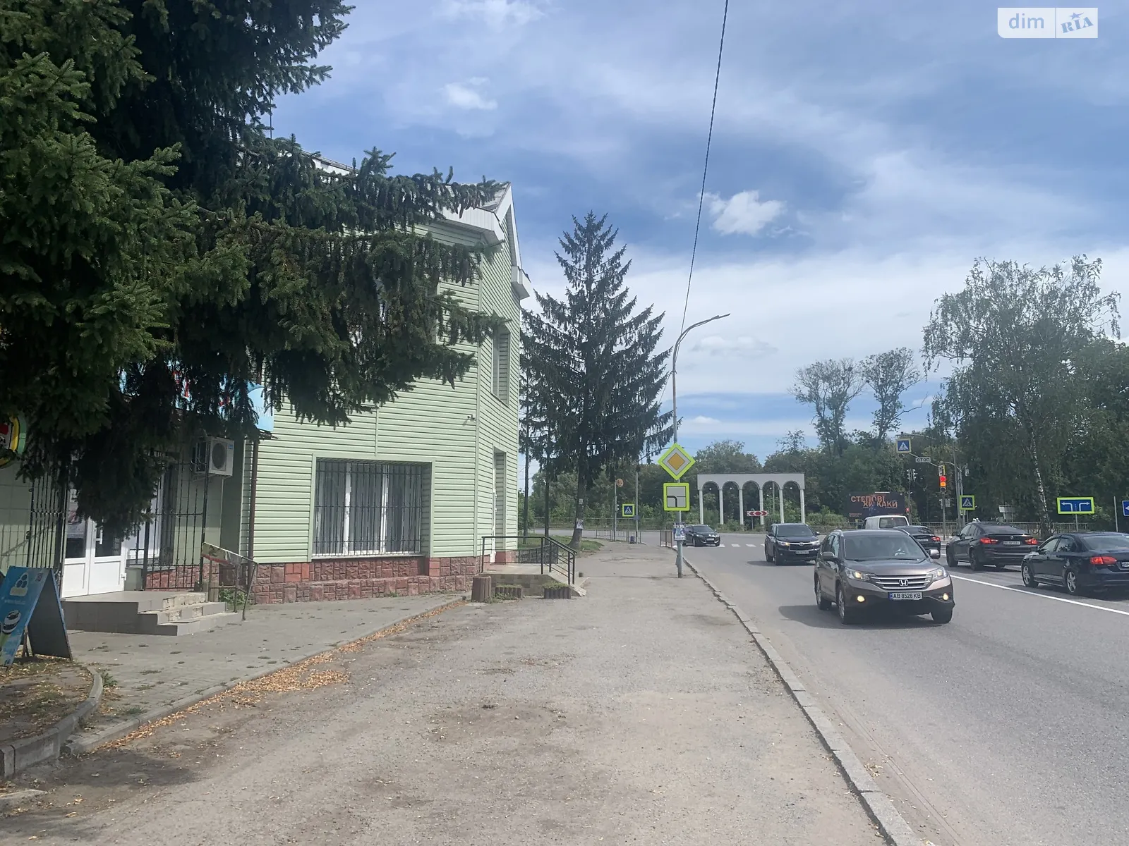 Сдается в аренду помещения свободного назначения 300 кв. м в 2-этажном здании, цена: 50000 грн - фото 1