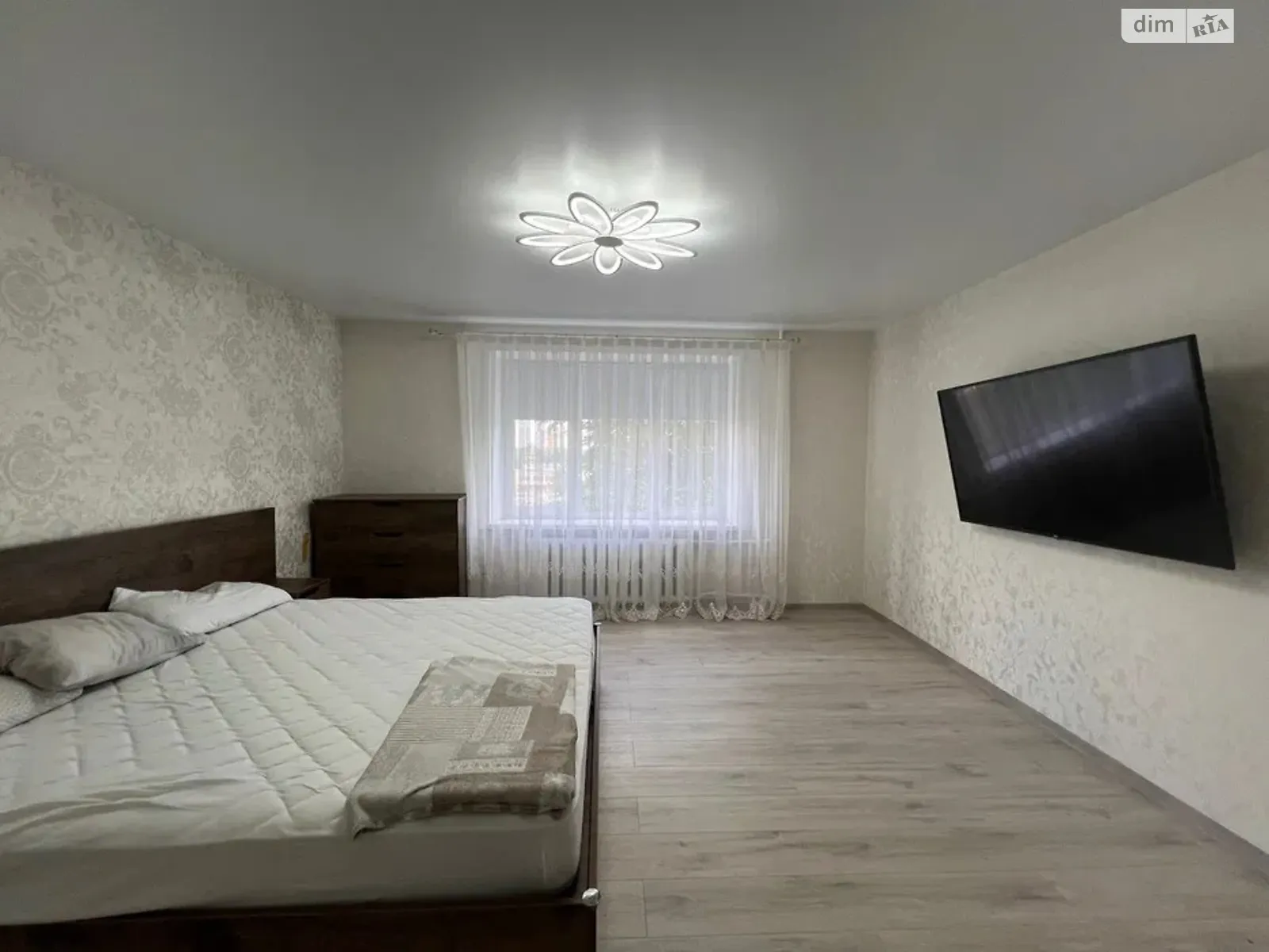Продается 2-комнатная квартира 55 кв. м в Хмельницком, просп. Мира - фото 1