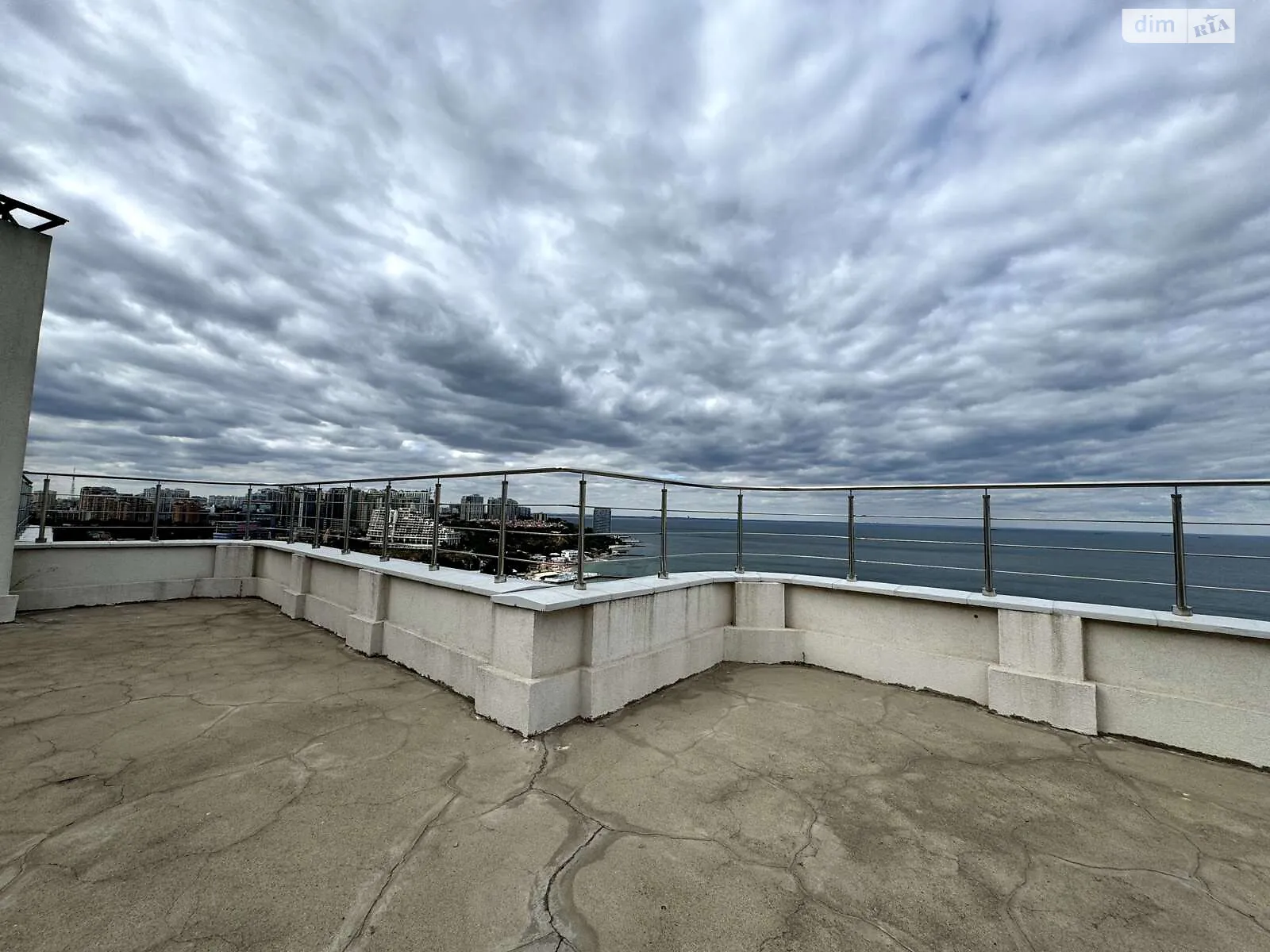 Продается 3-комнатная квартира 121.1 кв. м в Одессе, пер. Мореходный, 2А - фото 1