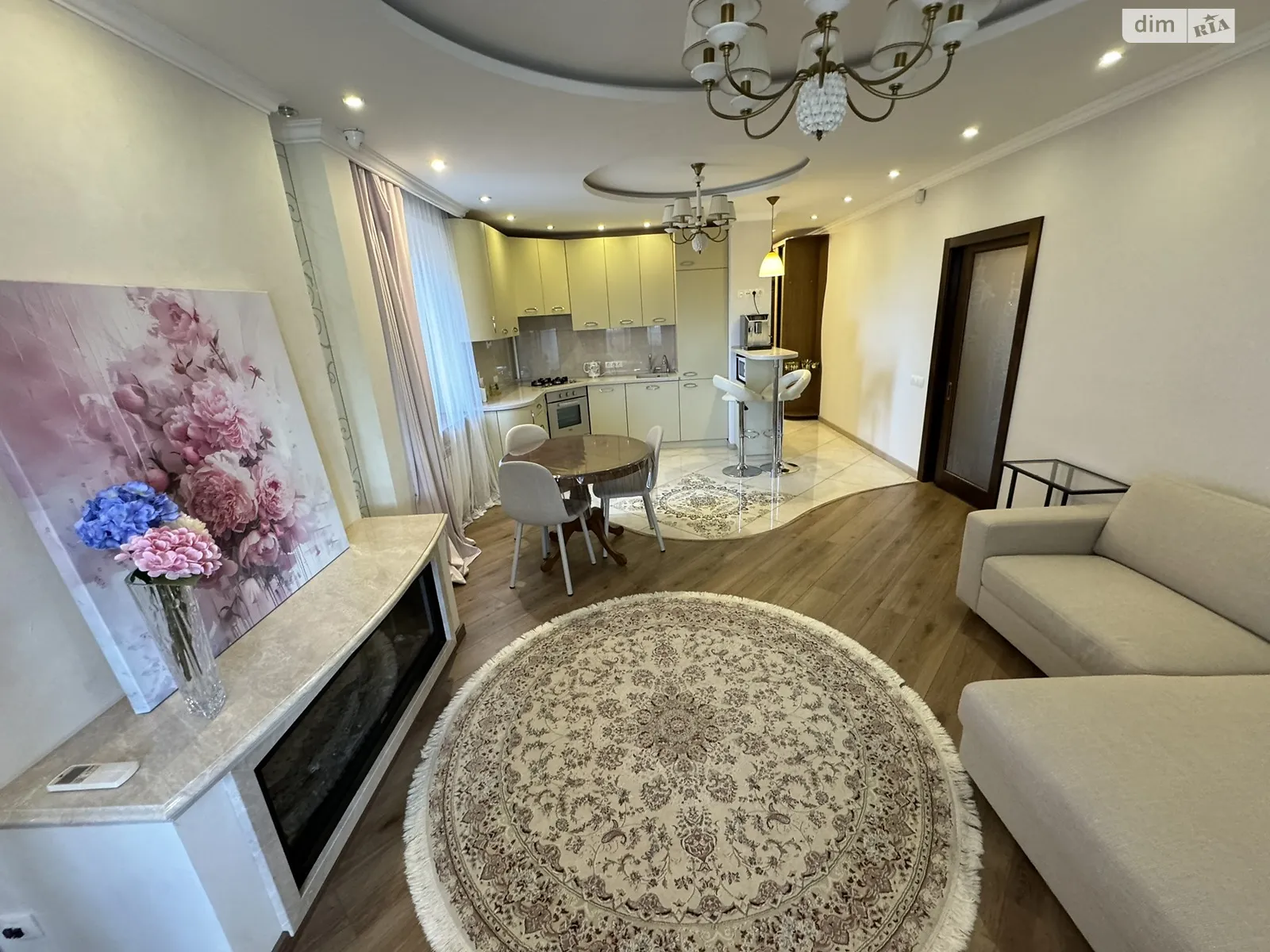 Продается 3-комнатная квартира 81.2 кв. м в Полтаве, ул. Владимира Козака, 14 - фото 1