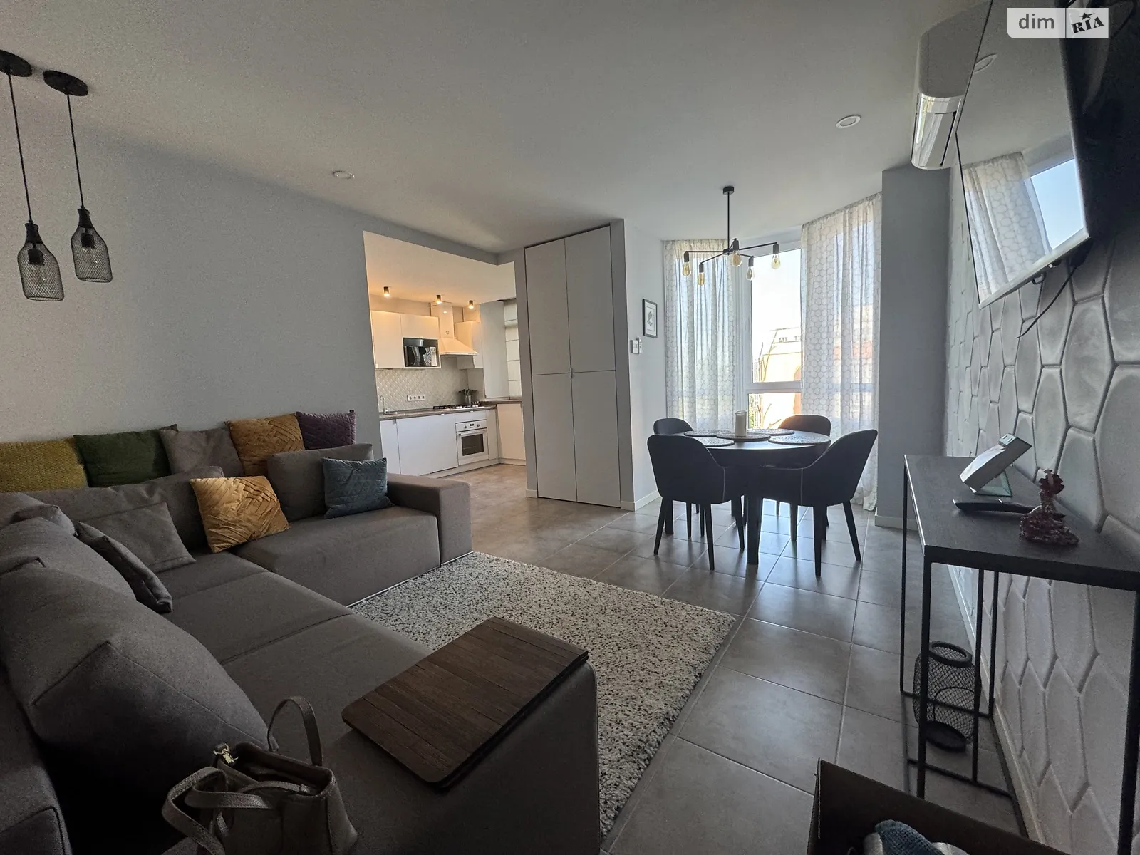 Продается 2-комнатная квартира 72.2 кв. м в Ирпене, ул. Украинская, 83Б корпус 6 - фото 1