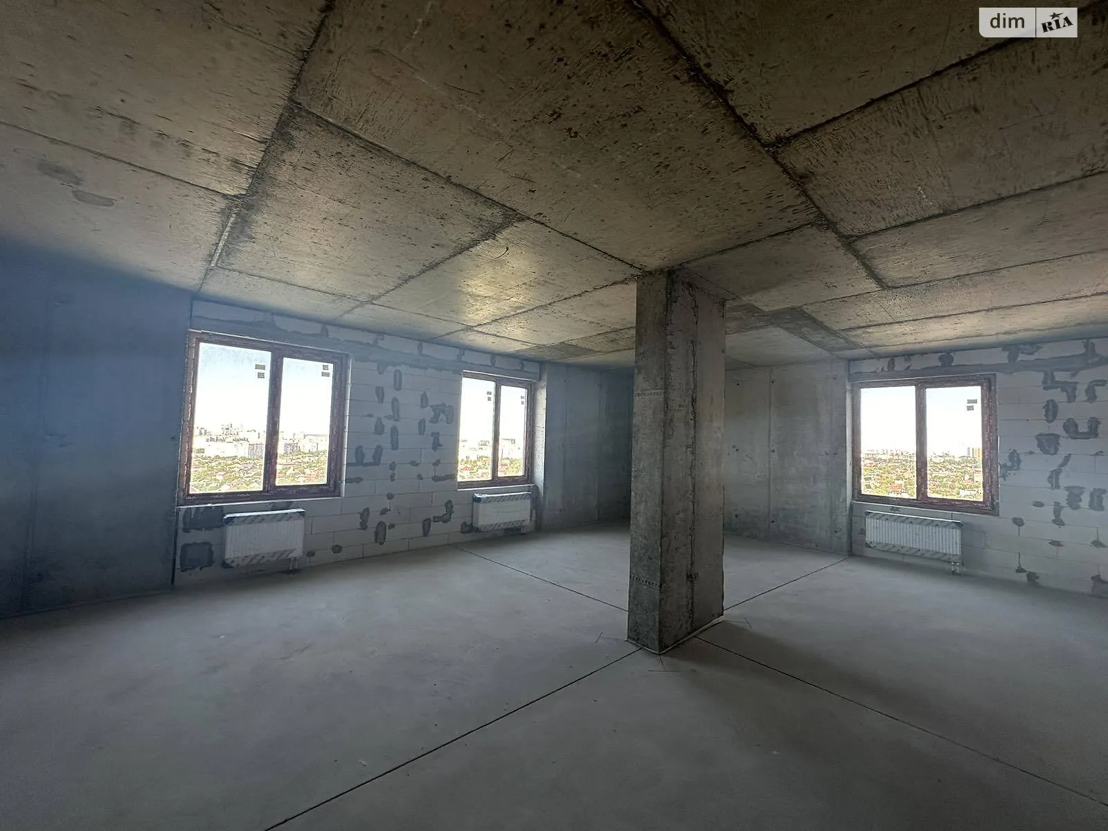 Продается 3-комнатная квартира 82 кв. м в Одессе, ул. Дача Ковалевского, 5 - фото 1