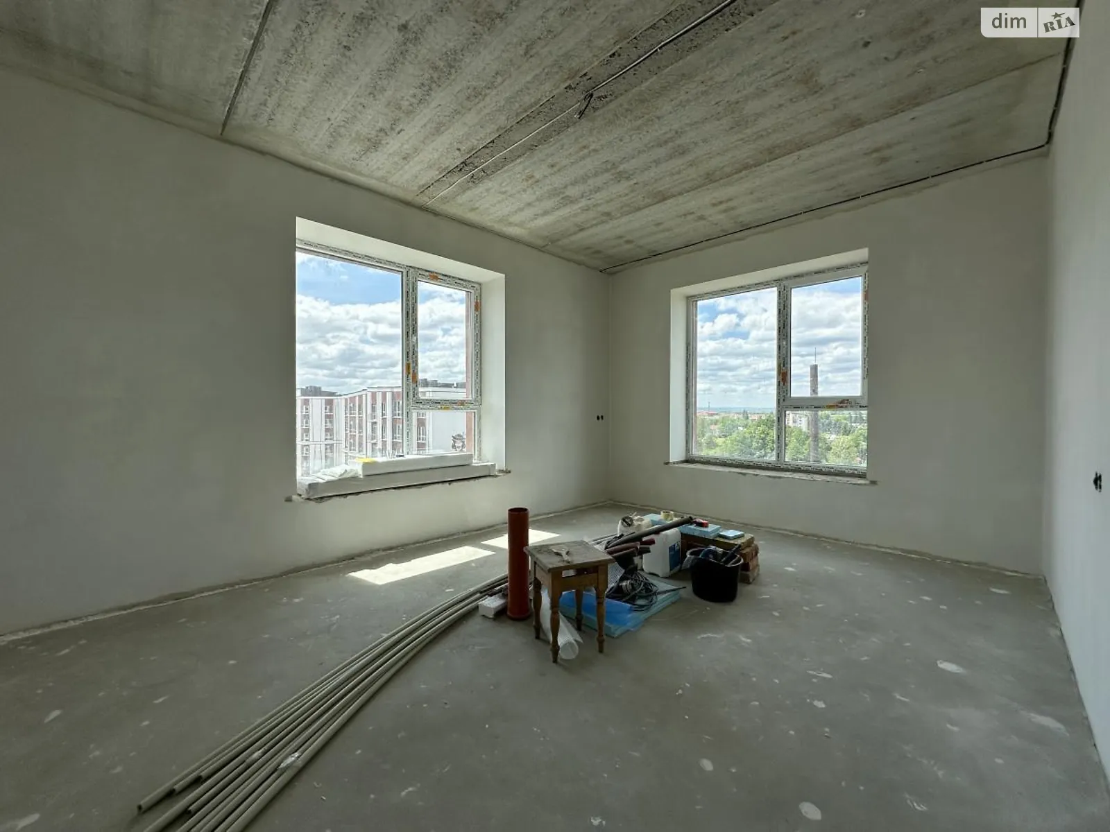 Продается 2-комнатная квартира 53 кв. м в Ивано-Франковске, ул. Павла Полуботка - фото 1