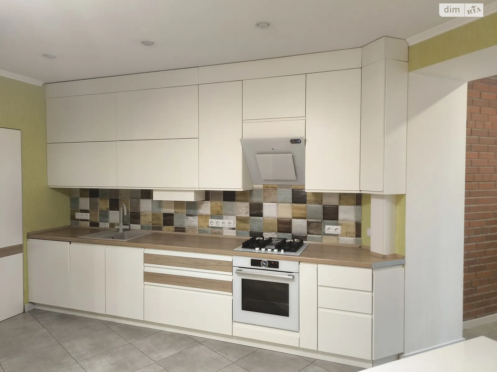 Продается 2-комнатная квартира 72.1 кв. м в Ирпене, ул. Университетская(Карла Маркса) - фото 1