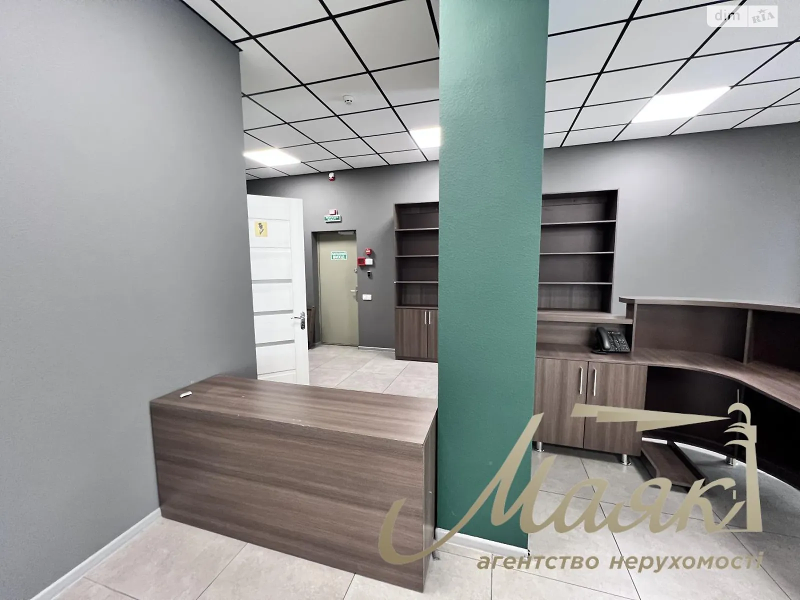 Сдается в аренду офис 225 кв. м в бизнес-центре - фото 2