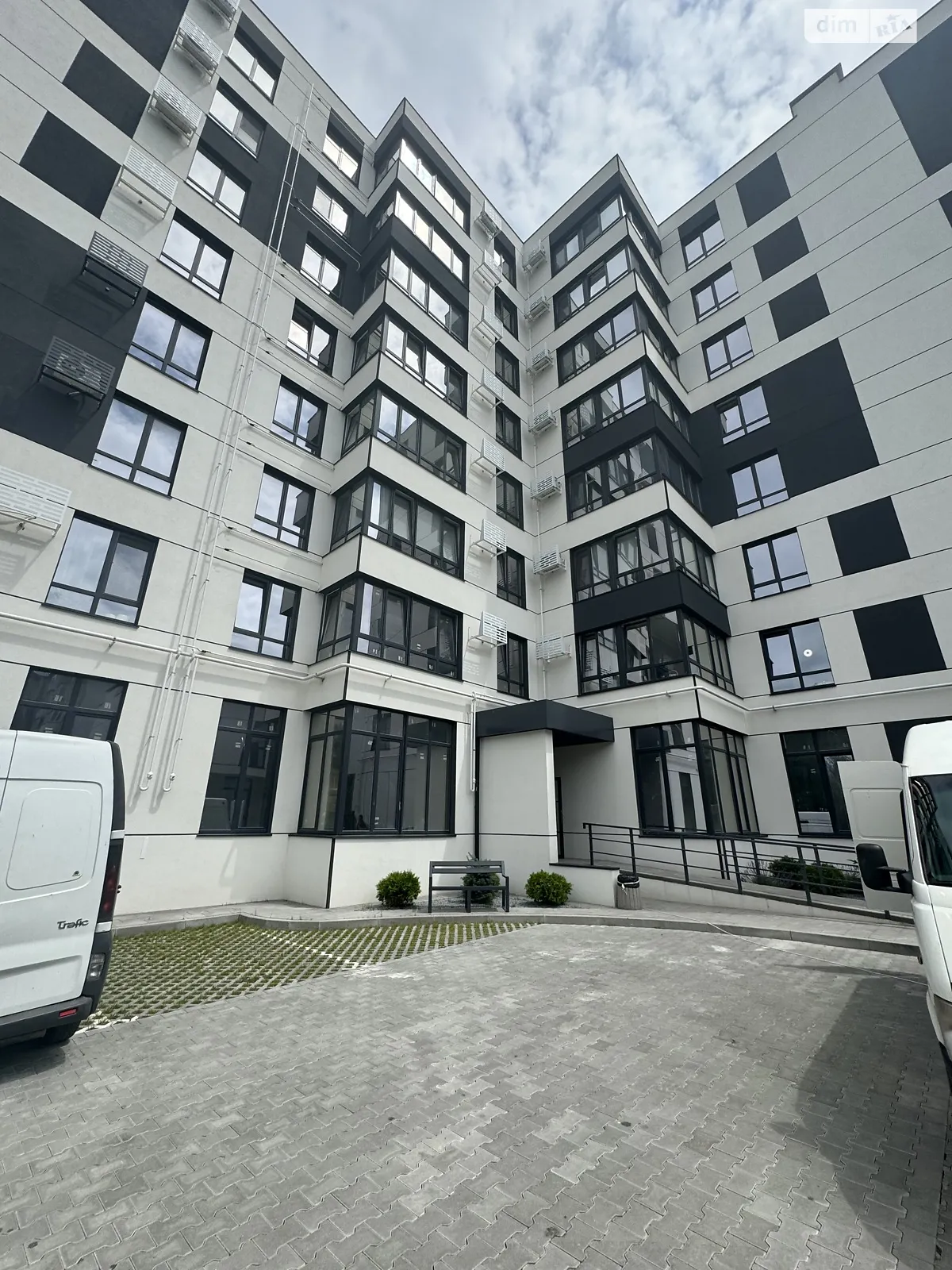 Продается 1-комнатная квартира 45 кв. м в Ровно, ул. Шевченко, 85 - фото 1
