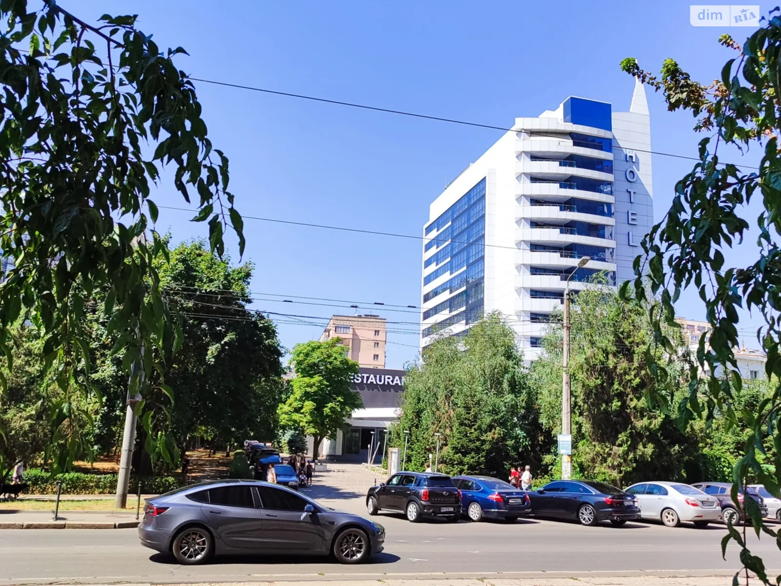 Продається 1-кімнатна квартира 30 кв. м у Одесі, вул. Генуезька, 1/1 - фото 1