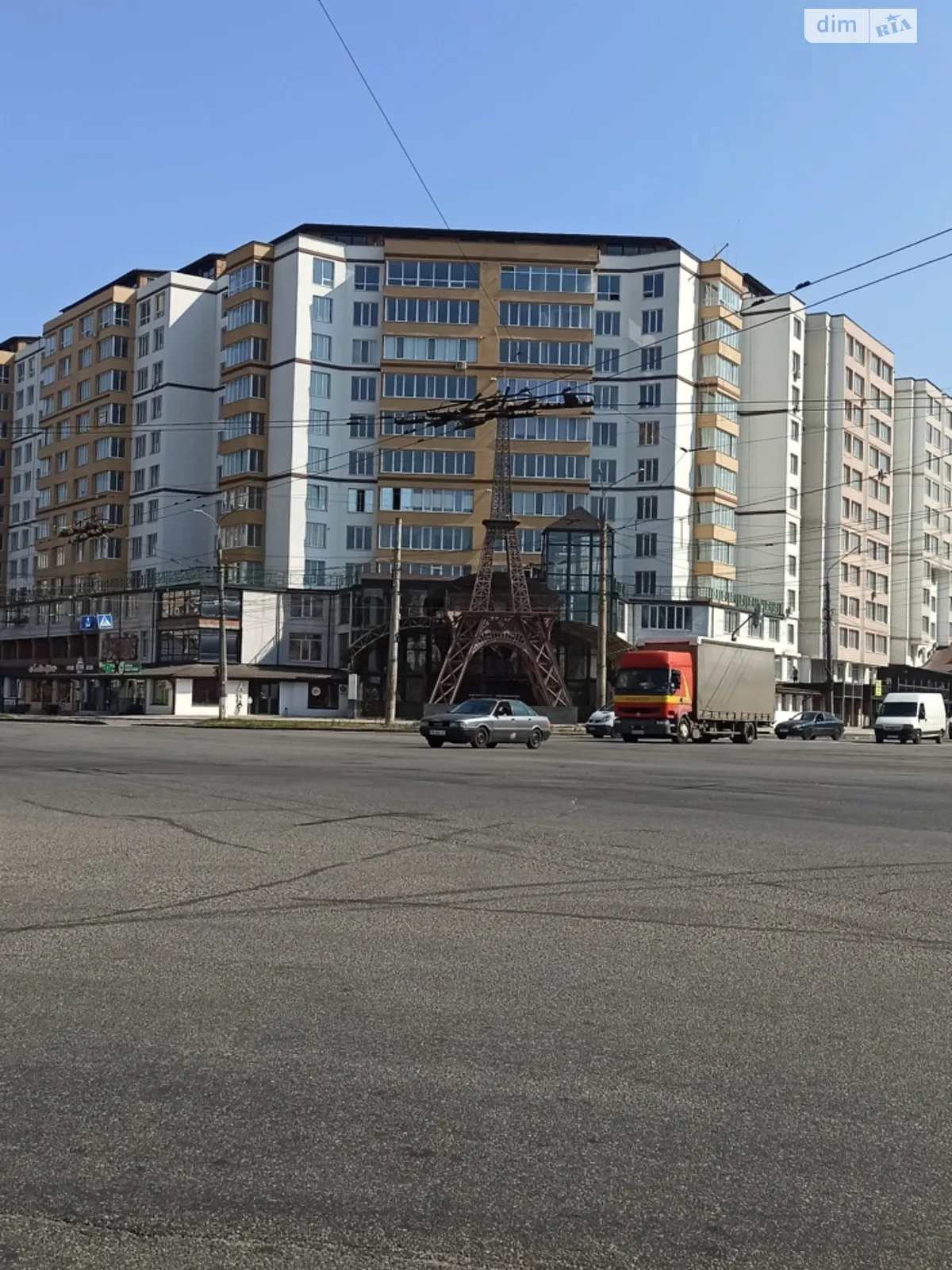 Продается офис 2000 кв. м в бизнес-центре, цена: 1400000 $ - фото 1