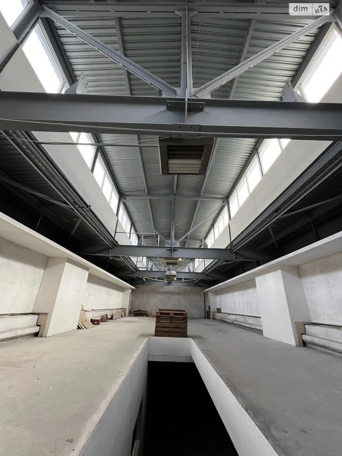 Сдается в аренду помещения свободного назначения 700 кв. м в 2-этажном здании, цена: 70000 грн - фото 1