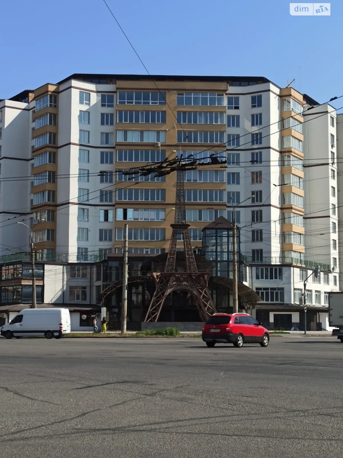 Продается помещения свободного назначения 2400 кв. м в 12-этажном здании, цена: 1500000 $ - фото 1