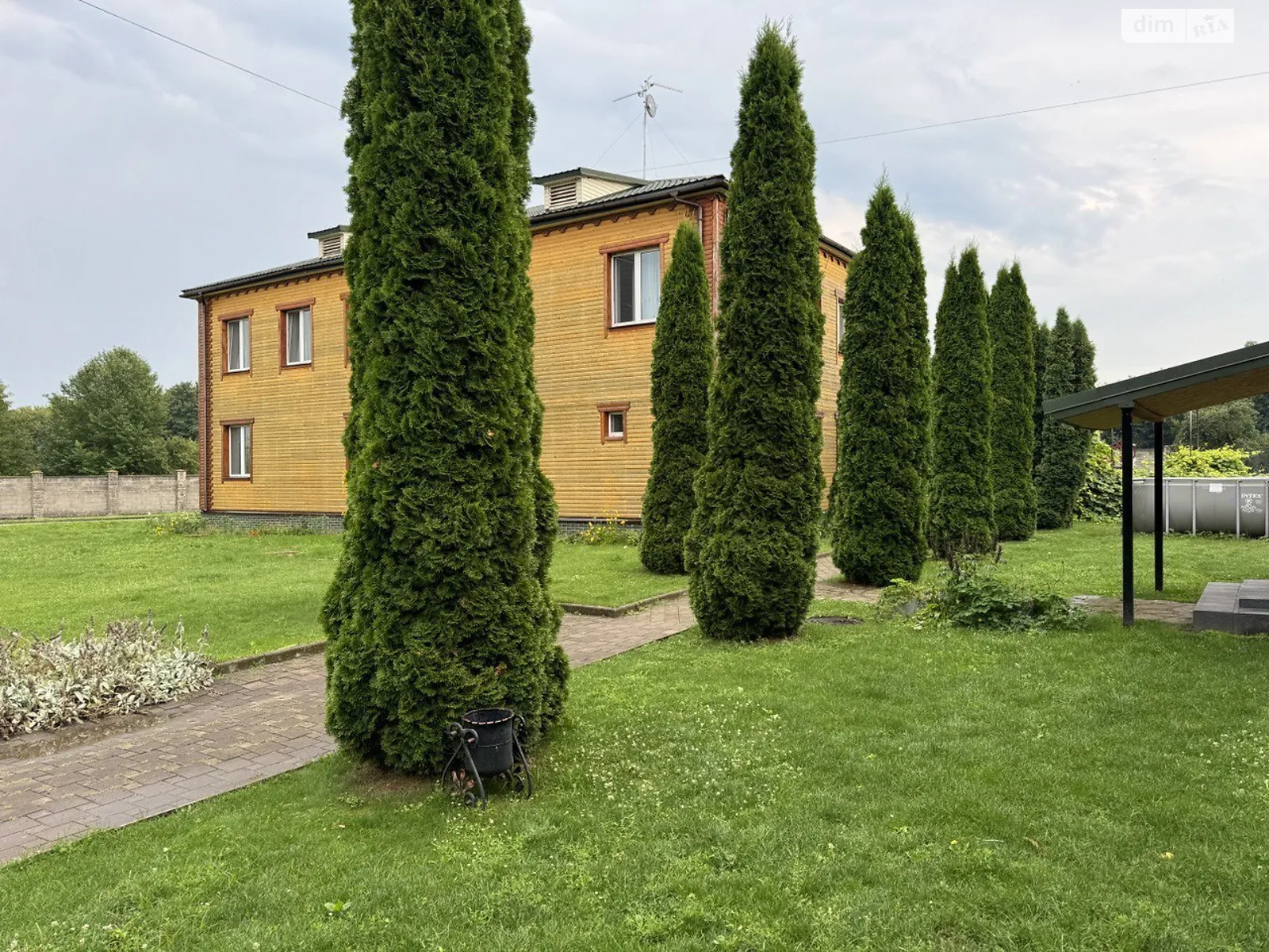Продается дом на 2 этажа 371 кв. м с участком, цена: 190000 $ - фото 1