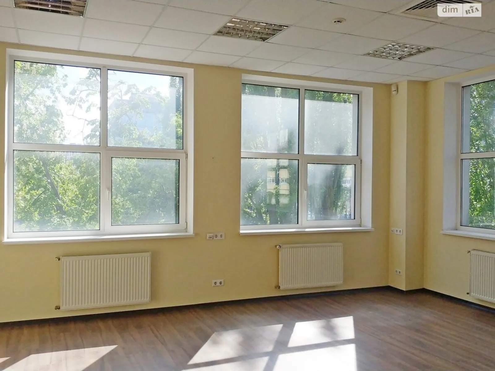 Здається в оренду офіс 126.9 кв. м в бізнес-центрі, цена: 41010 грн - фото 1