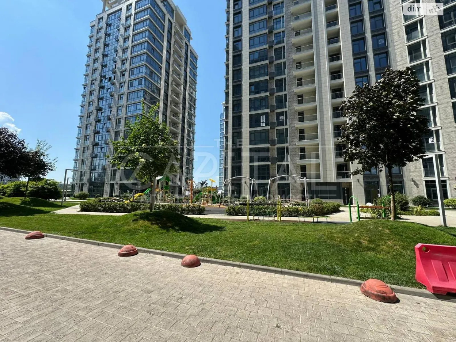 Продається 4-кімнатна квартира 268 кв. м у Києві, вул. Андрія Верхогляда(Драгомирова), 17Б - фото 1