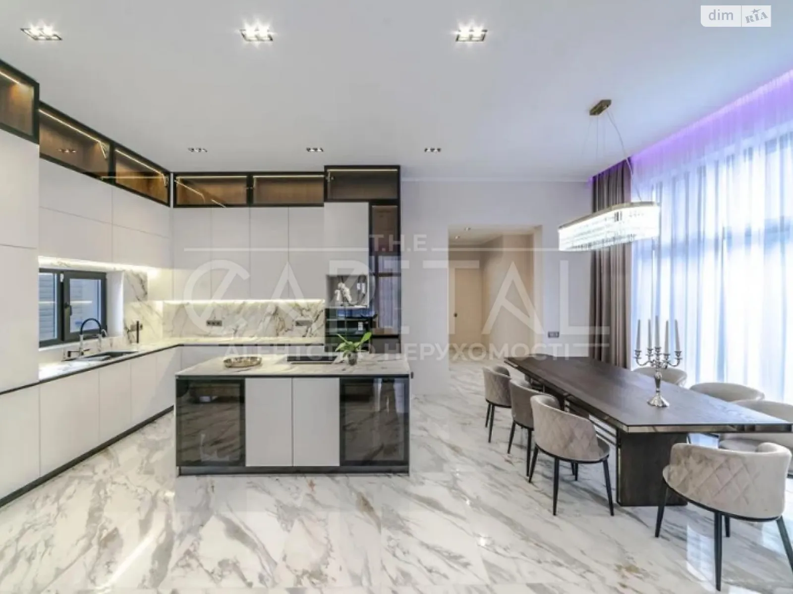 Продается дом на 2 этажа 210 кв. м с бассейном, цена: 525000 $ - фото 1