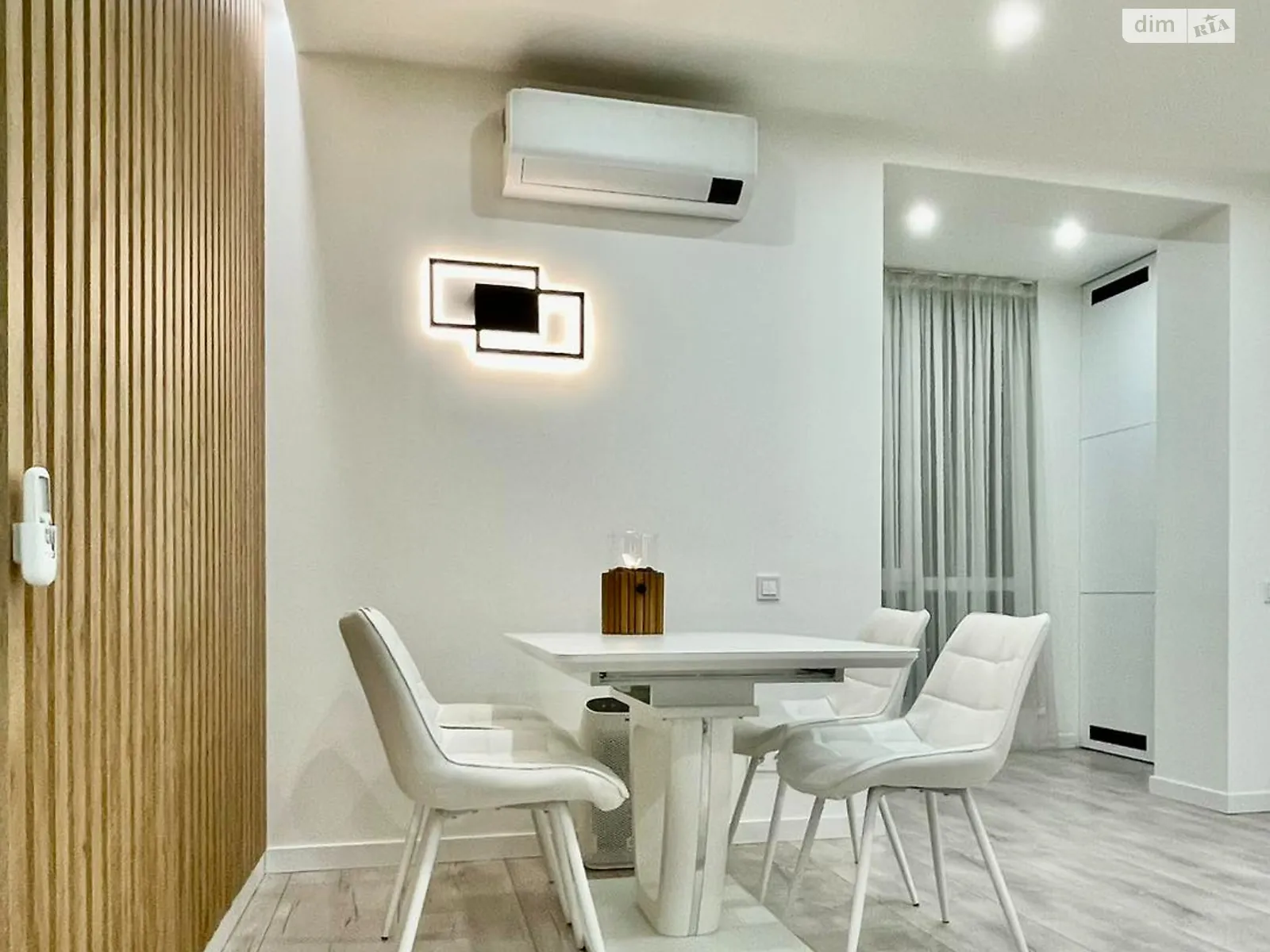 Продается 1-комнатная квартира 59.8 кв. м в Слобожанском, цена: 70000 $ - фото 1
