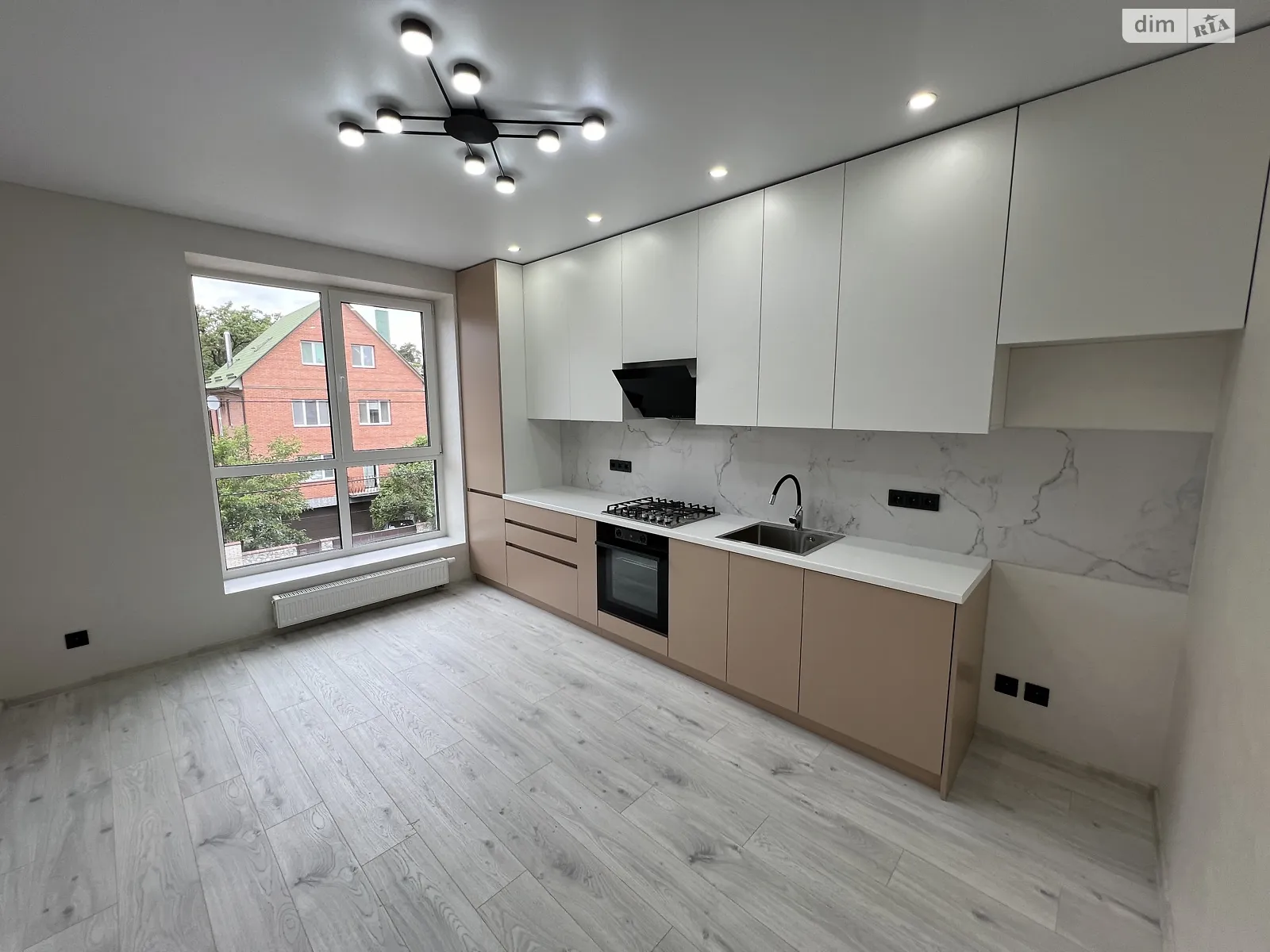 Продается 1-комнатная квартира 40 кв. м в Ирпене, пер. Украинский, 24 - фото 1