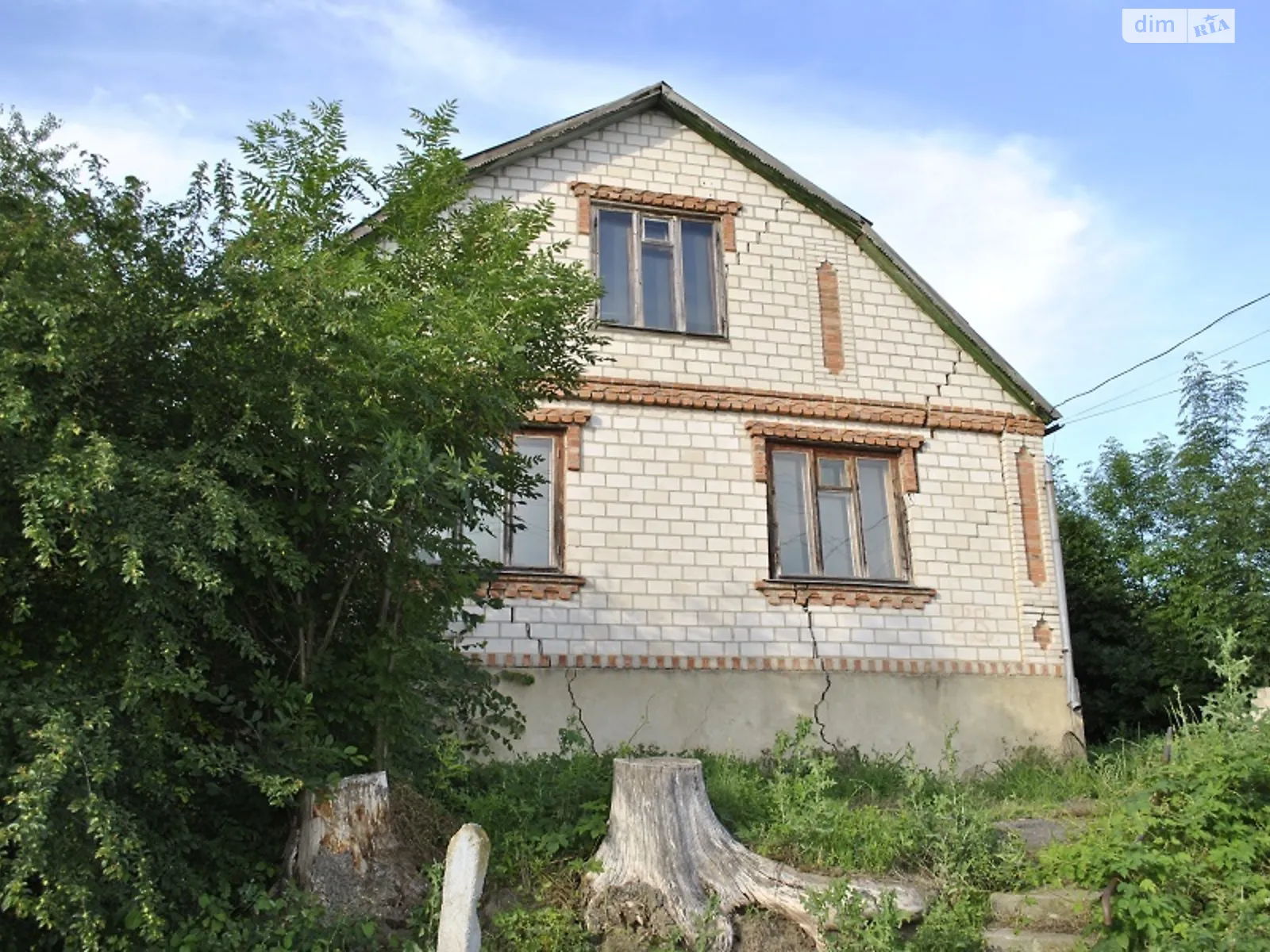 Продается дом на 2 этажа 112 кв. м с садом, цена: 53000 $ - фото 1
