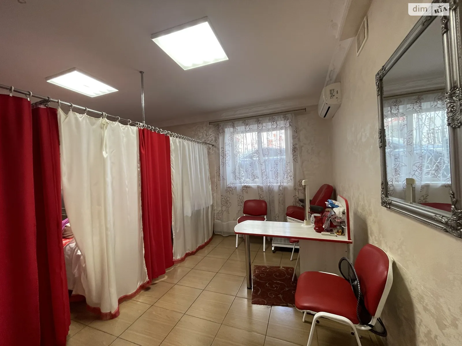 Продается помещения свободного назначения 47 кв. м в 10-этажном здании, цена: 52000 $ - фото 1