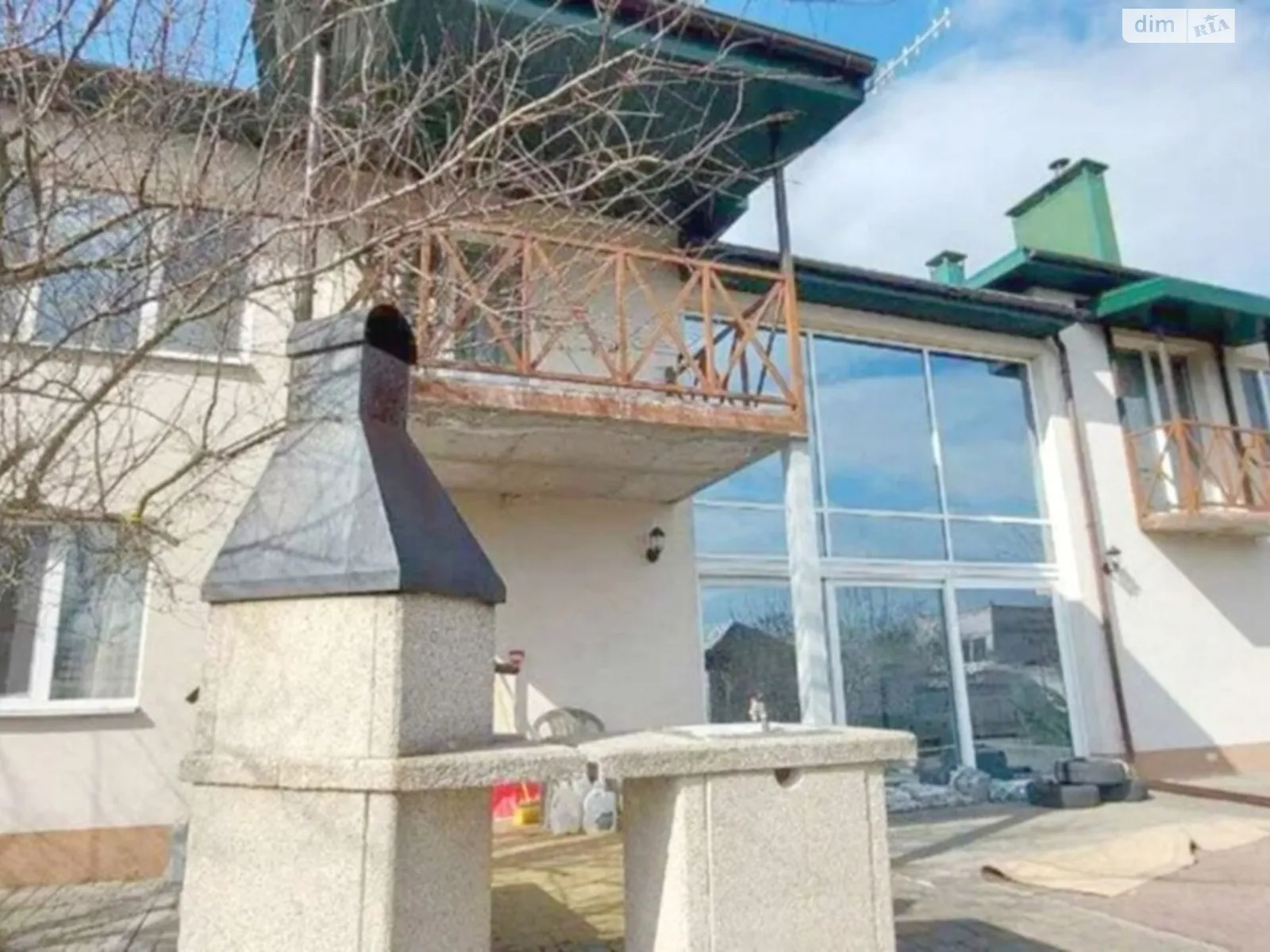 Продается дом на 2 этажа 192 кв. м с гаражом, цена: 140000 $ - фото 1