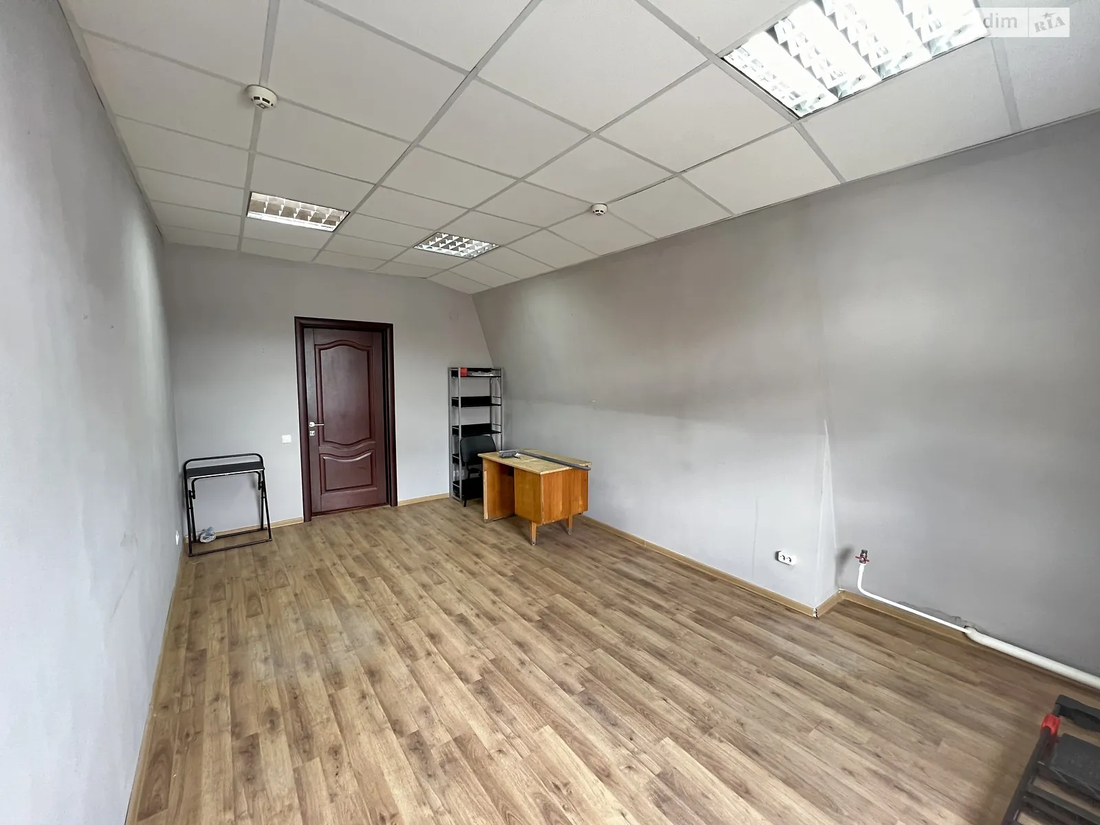 Здається в оренду офіс 20 кв. м в бізнес-центрі, цена: 5000 грн - фото 1