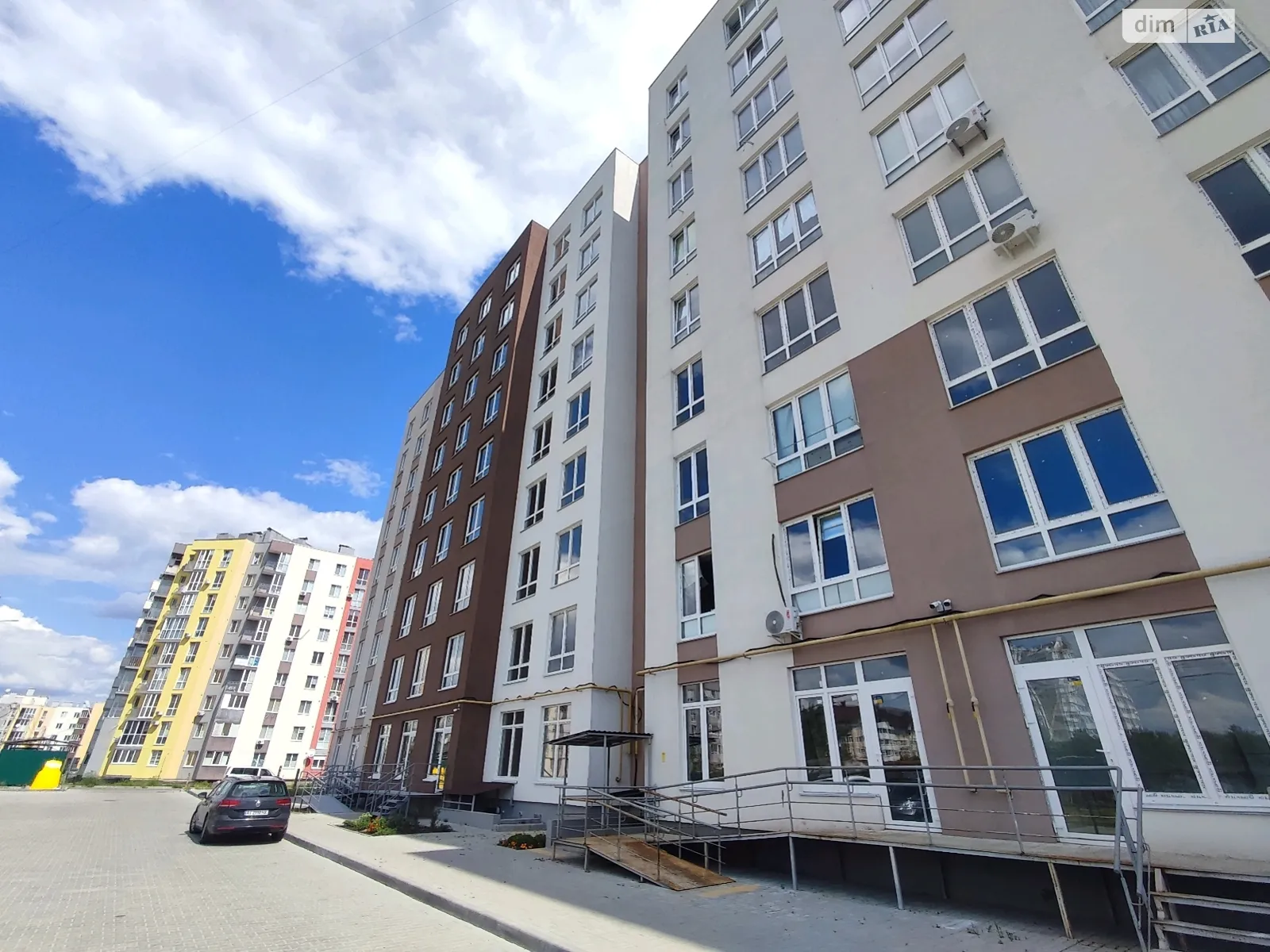 Продается 2-комнатная квартира 57 кв. м в Буче, ул. Бориса Гмыри, 14 - фото 1