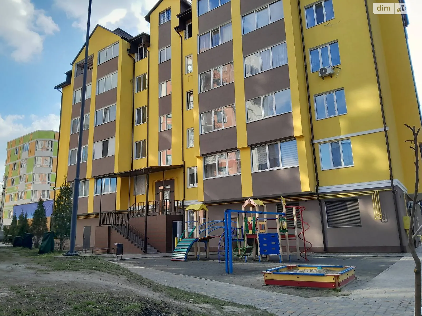 Продается 2-комнатная квартира 57.4 кв. м в Ирпене, ул. Николая Сингаевского(Ново-Оскольская), 2Ц - фото 1