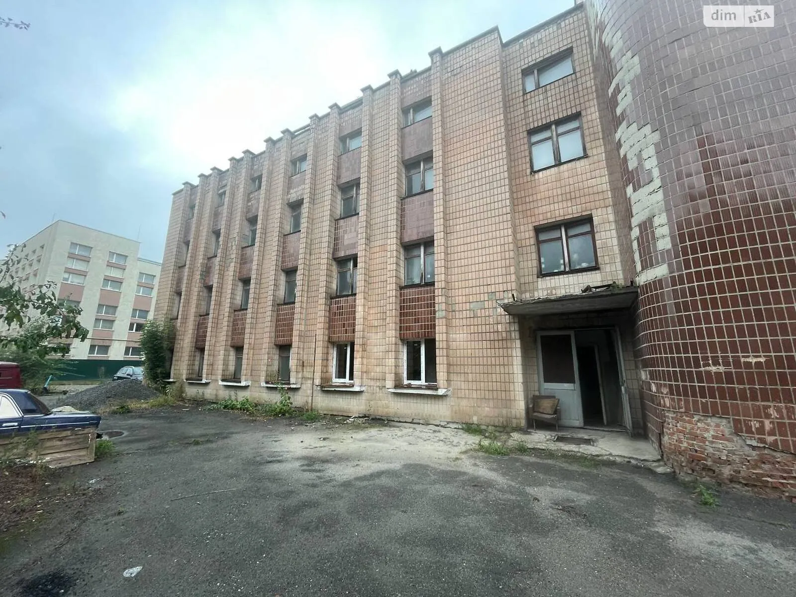 Продается помещения свободного назначения 214 кв. м в 4-этажном здании, цена: 105000 $ - фото 1