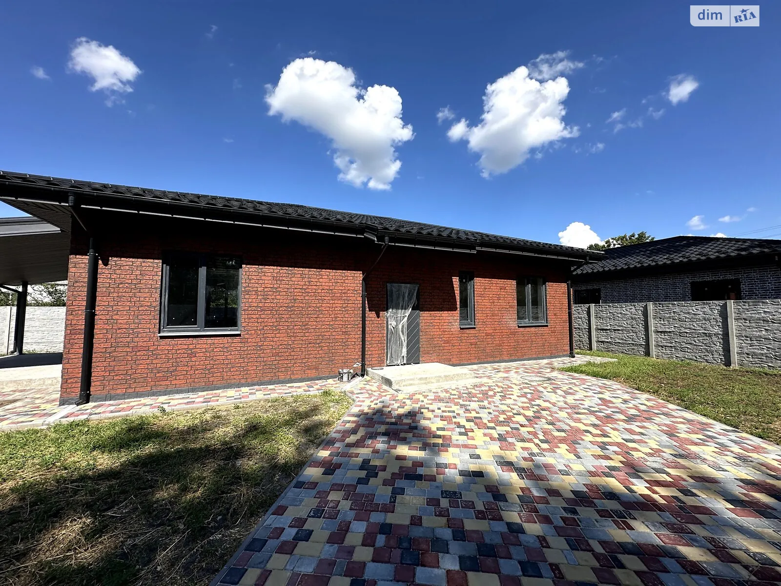 Продается одноэтажный дом 107 кв. м с беседкой, цена: 77000 $ - фото 1