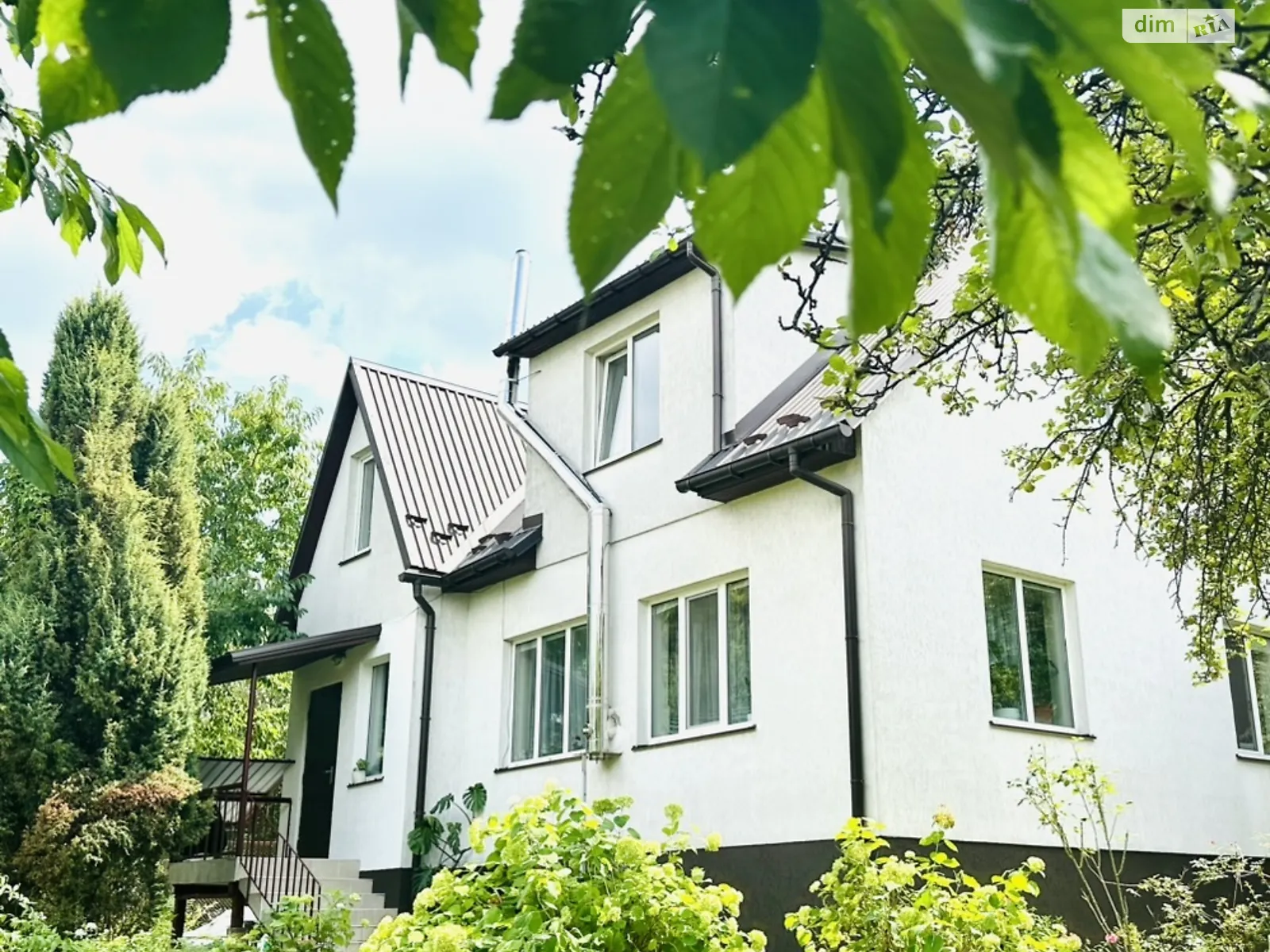 Продается дом на 2 этажа 120 кв. м с беседкой, цена: 149000 $ - фото 1