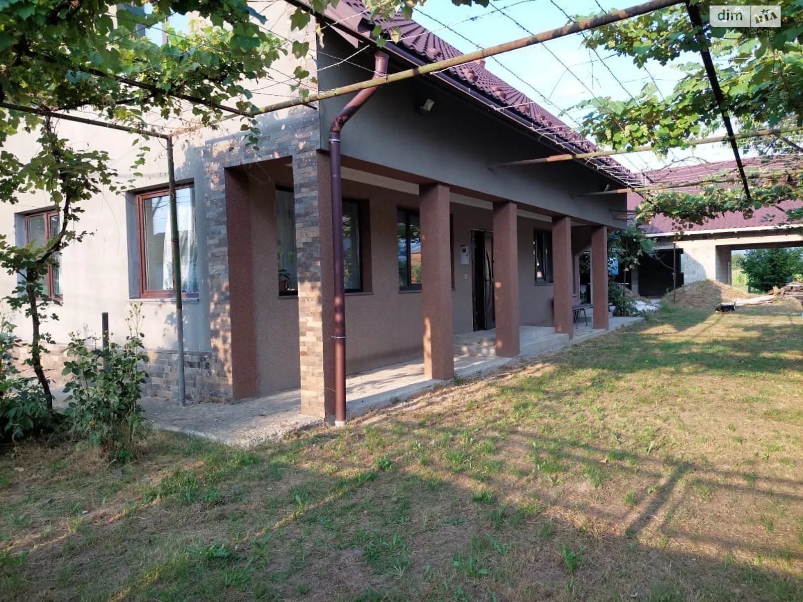 Продается дом на 2 этажа 200 кв. м с баней/сауной, цена: 58000 $ - фото 1