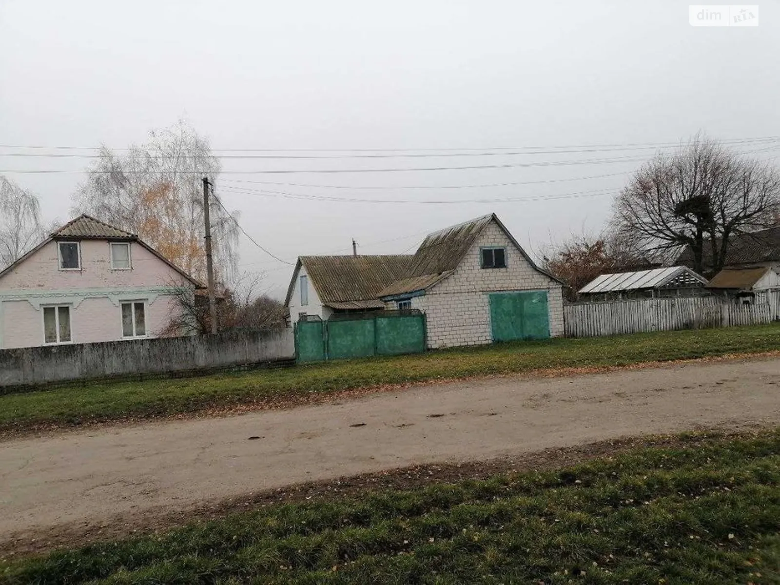 Продается одноэтажный дом 80 кв. м с гаражом, цена: 5000 $ - фото 1