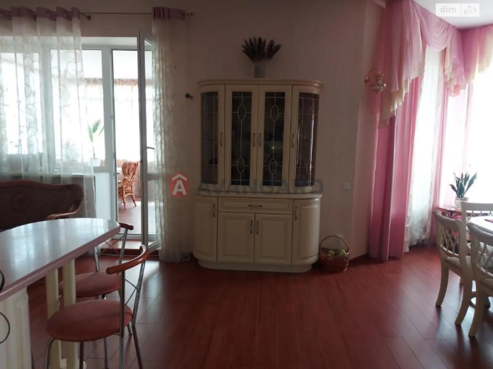 Продається будинок 2 поверховий 290 кв. м с басейном, цена: 250000 $ - фото 1