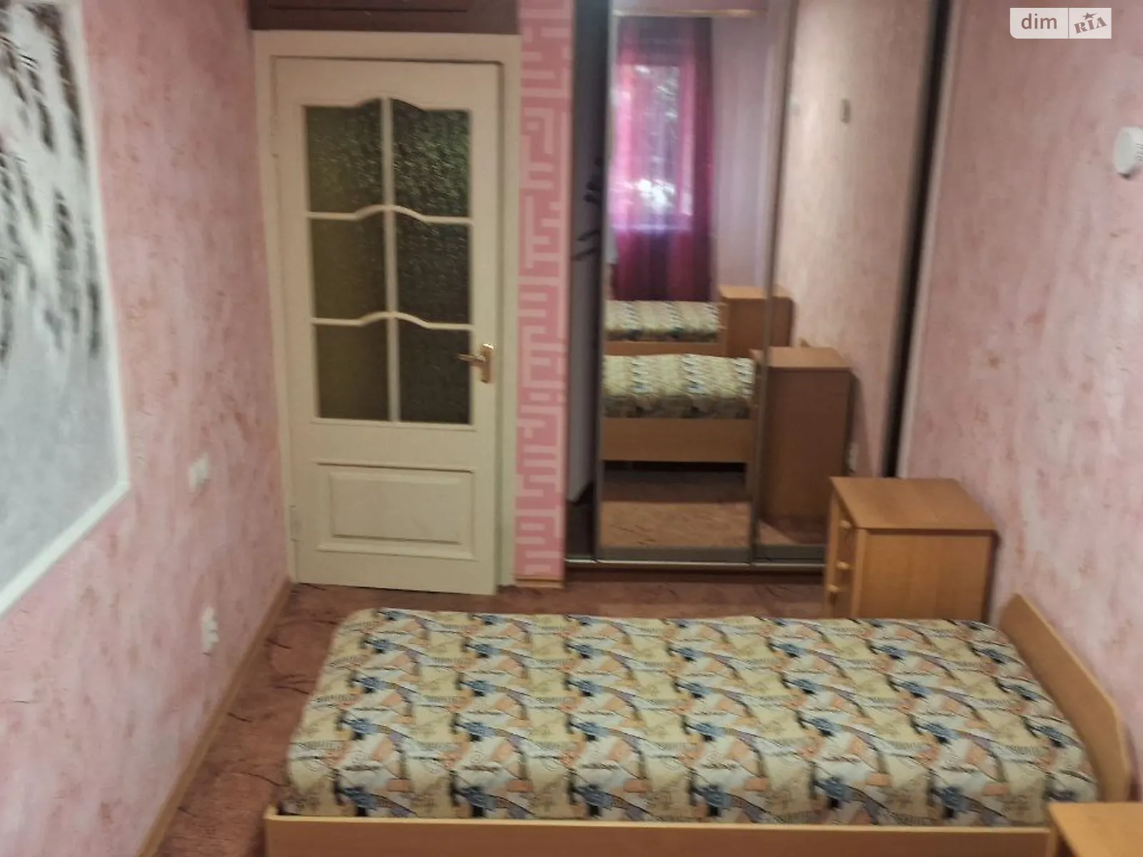 Здається в оренду 3-кімнатна квартира у Покрові, вул. Шатохіна, 15 - фото 1