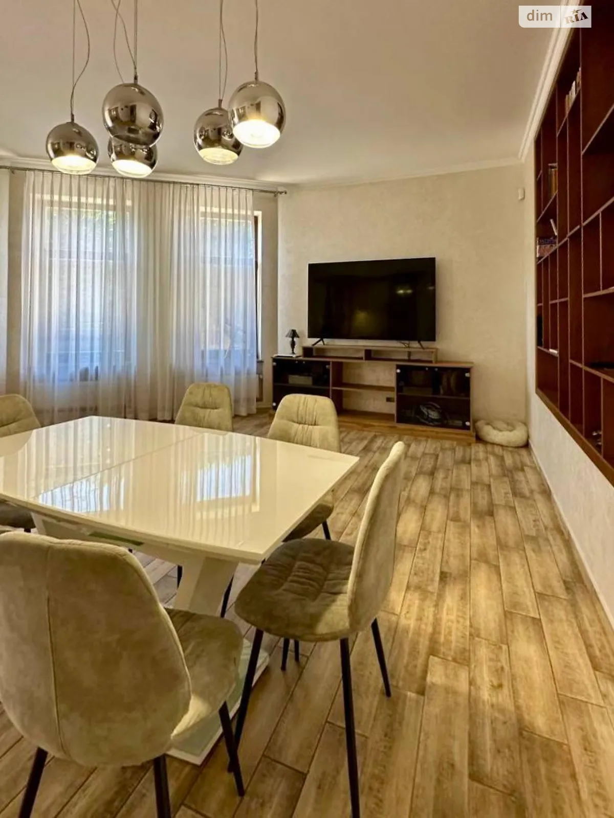 Продается дом на 2 этажа 284.4 кв. м с террасой - фото 2