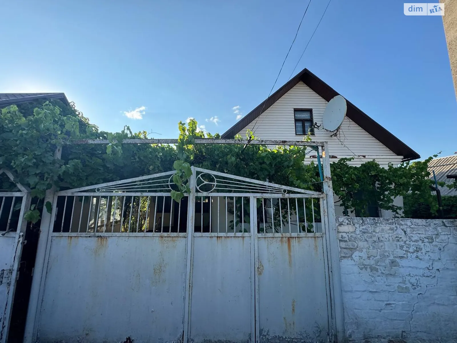 Продается одноэтажный дом 101.2 кв. м с гаражом, цена: 51000 $ - фото 1