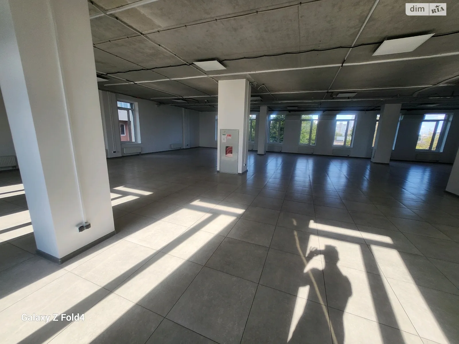 Сдается в аренду офис 610 кв. м в бизнес-центре, цена: 248000 грн - фото 1