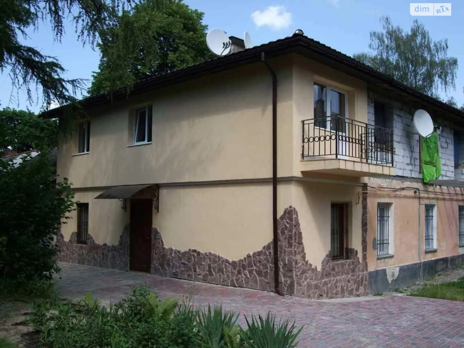 Продается 3-комнатная квартира 56.1 кв. м в Львове, ул. Карпинца Ивана - фото 1